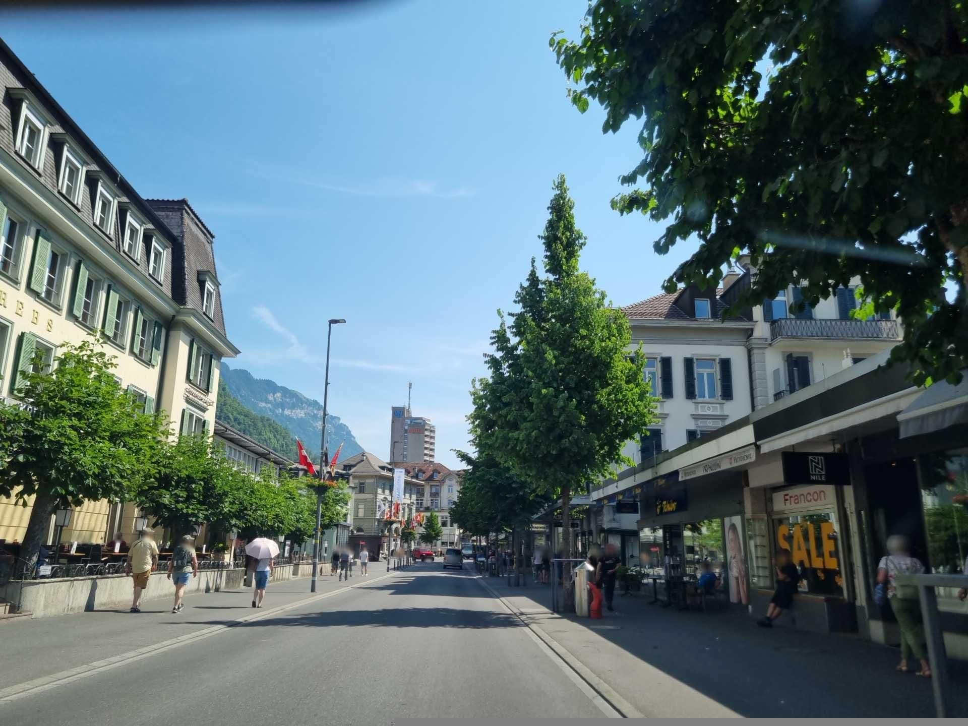 Street view near Hotel Krebs, Unterseen — © Yha1 (CC BY-SA · Mapillary)