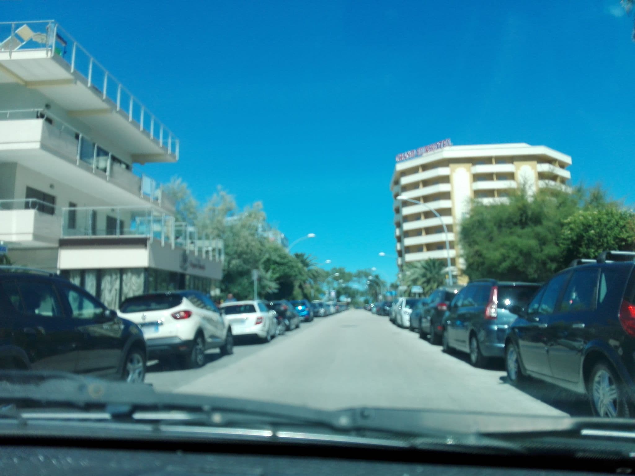 Street view near Hotel Duca degli Abruzzi, Montesilvano — © jacopodimartino83 (CC BY-SA · Mapillary)