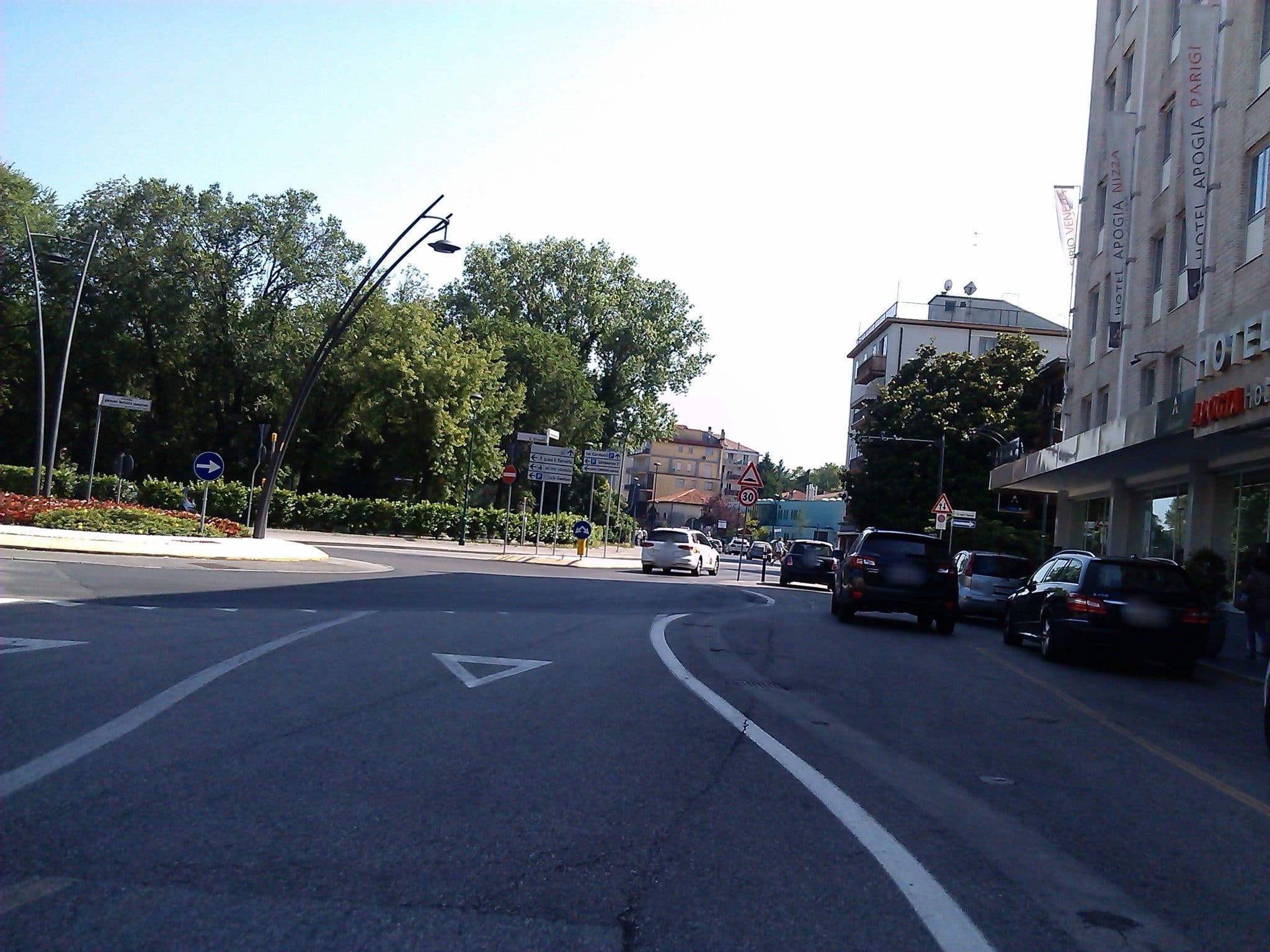 Street view near LH Hotel Sirio Venice, Mestre — © changchun1 (CC BY-SA · Mapillary)