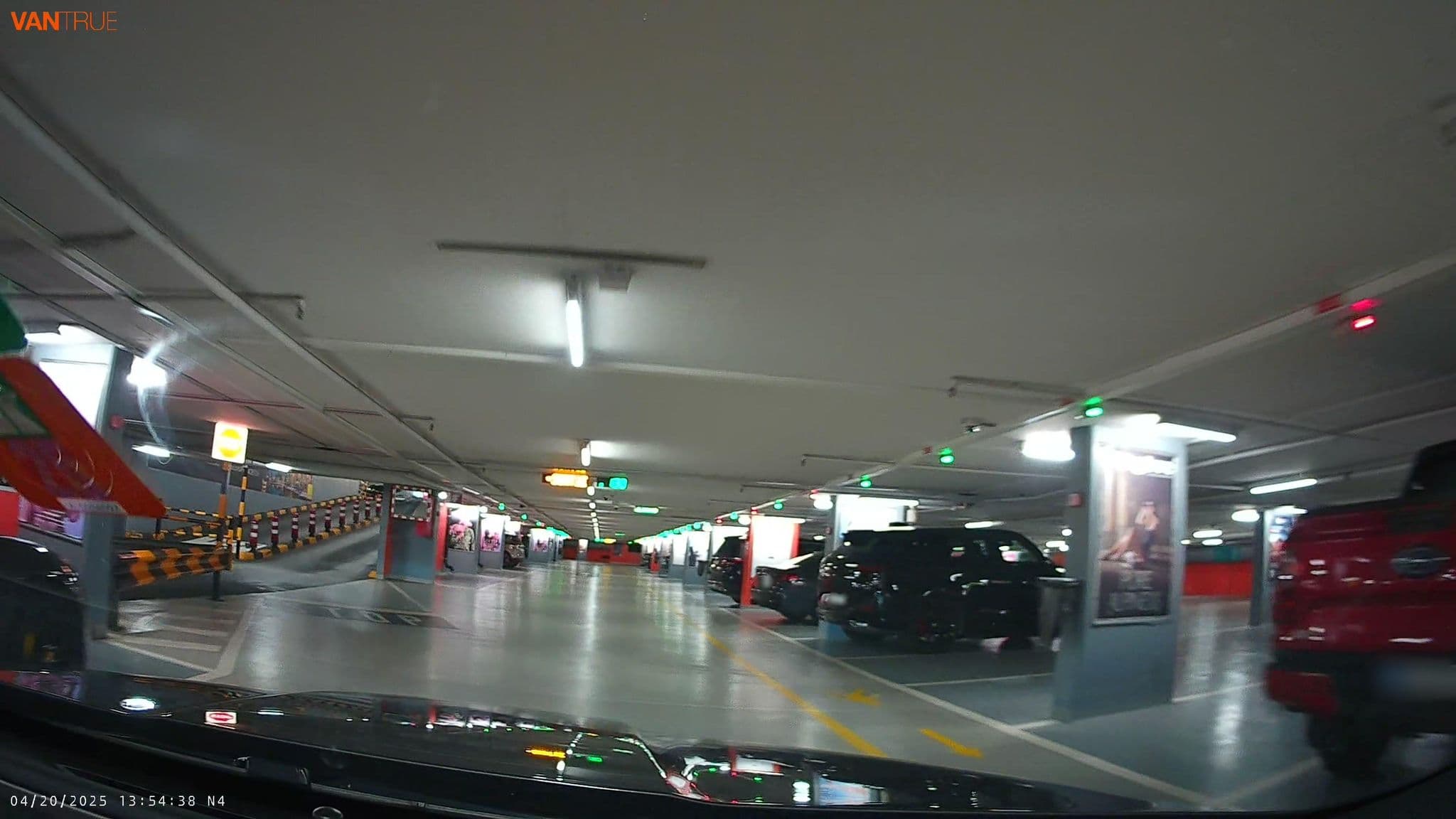 Street view near Hôtel d'Angleterre, Geneva — © fcignat (CC BY-SA · Mapillary)