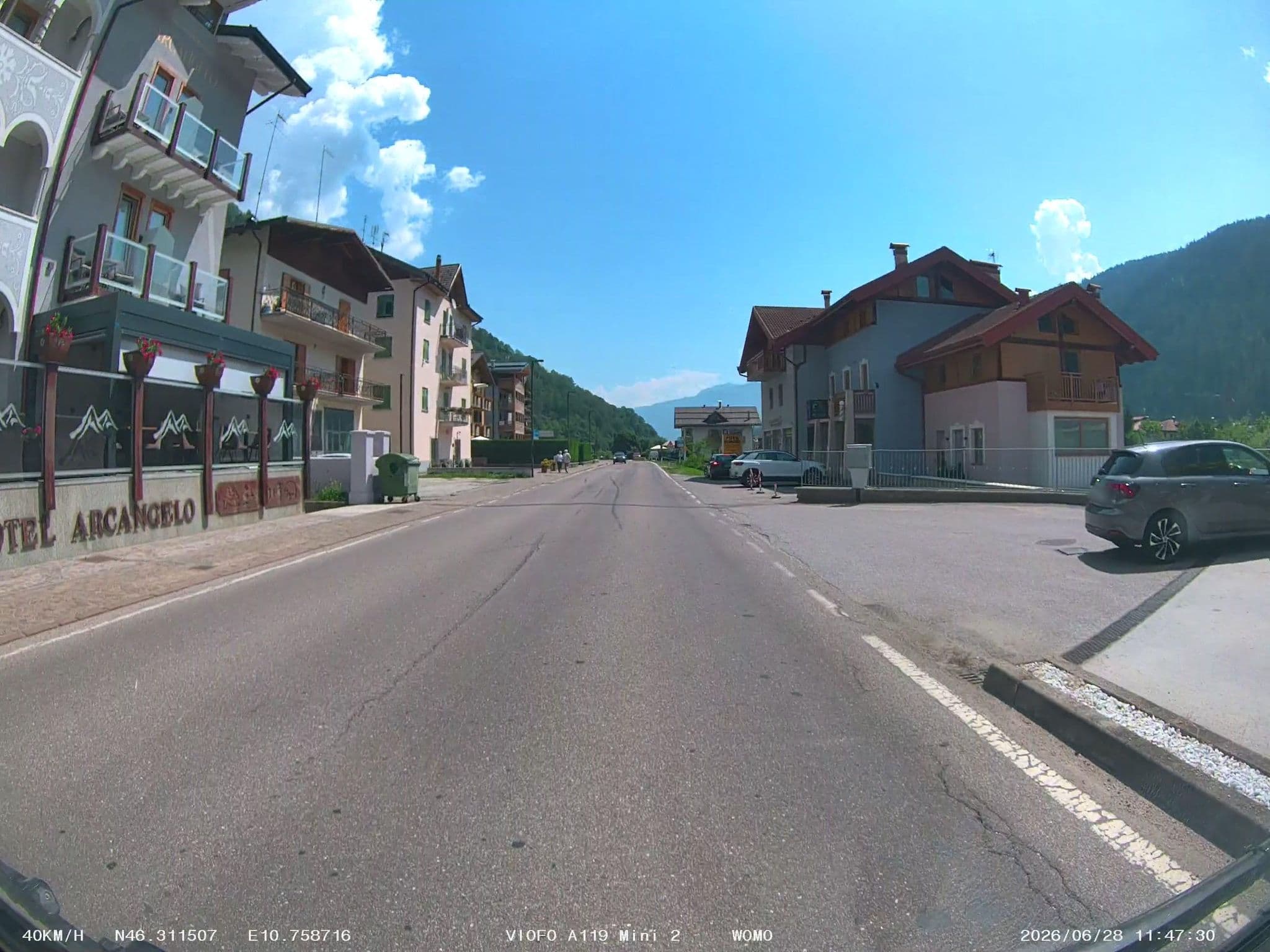 Street view near Hotel Arcangelo Pellizzano, Fraviano — © soulcover (CC BY-SA · Mapillary)