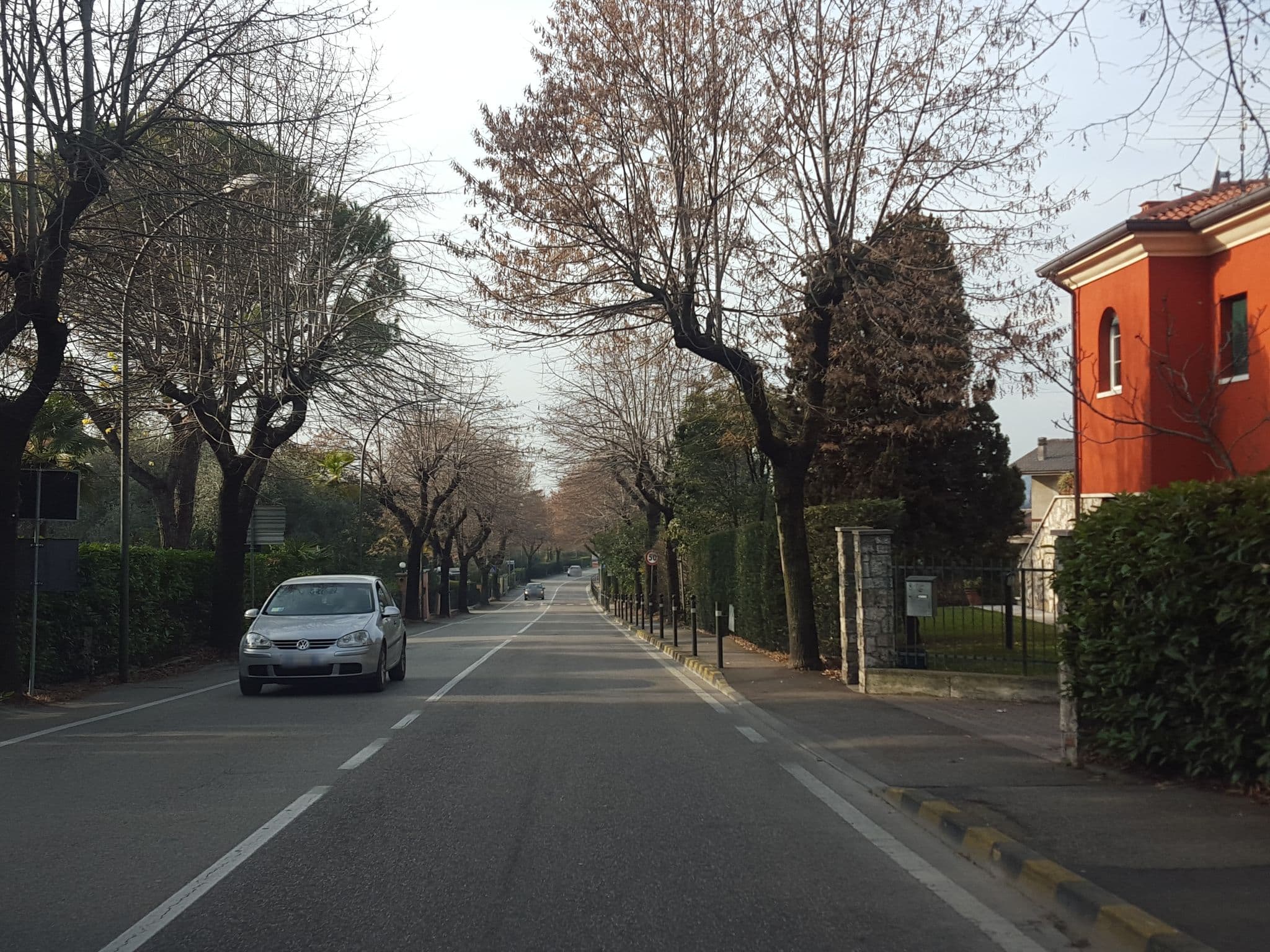 Street view near Hotel Lory - Garda, Garda — © lucamenini (CC BY-SA · Mapillary)