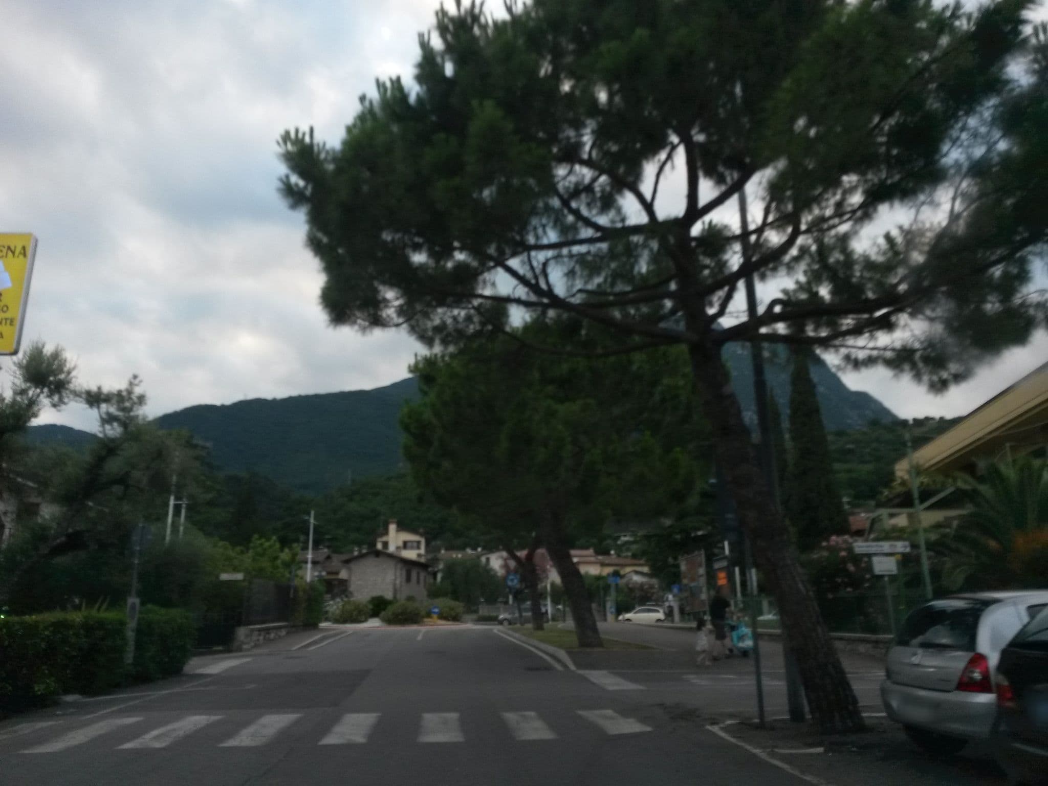 Street view near Hotel Lorena - Toscolano Maderno - Lago di Garda, Toscolano Maderno — © uwekoch (CC BY-SA · Mapillary)