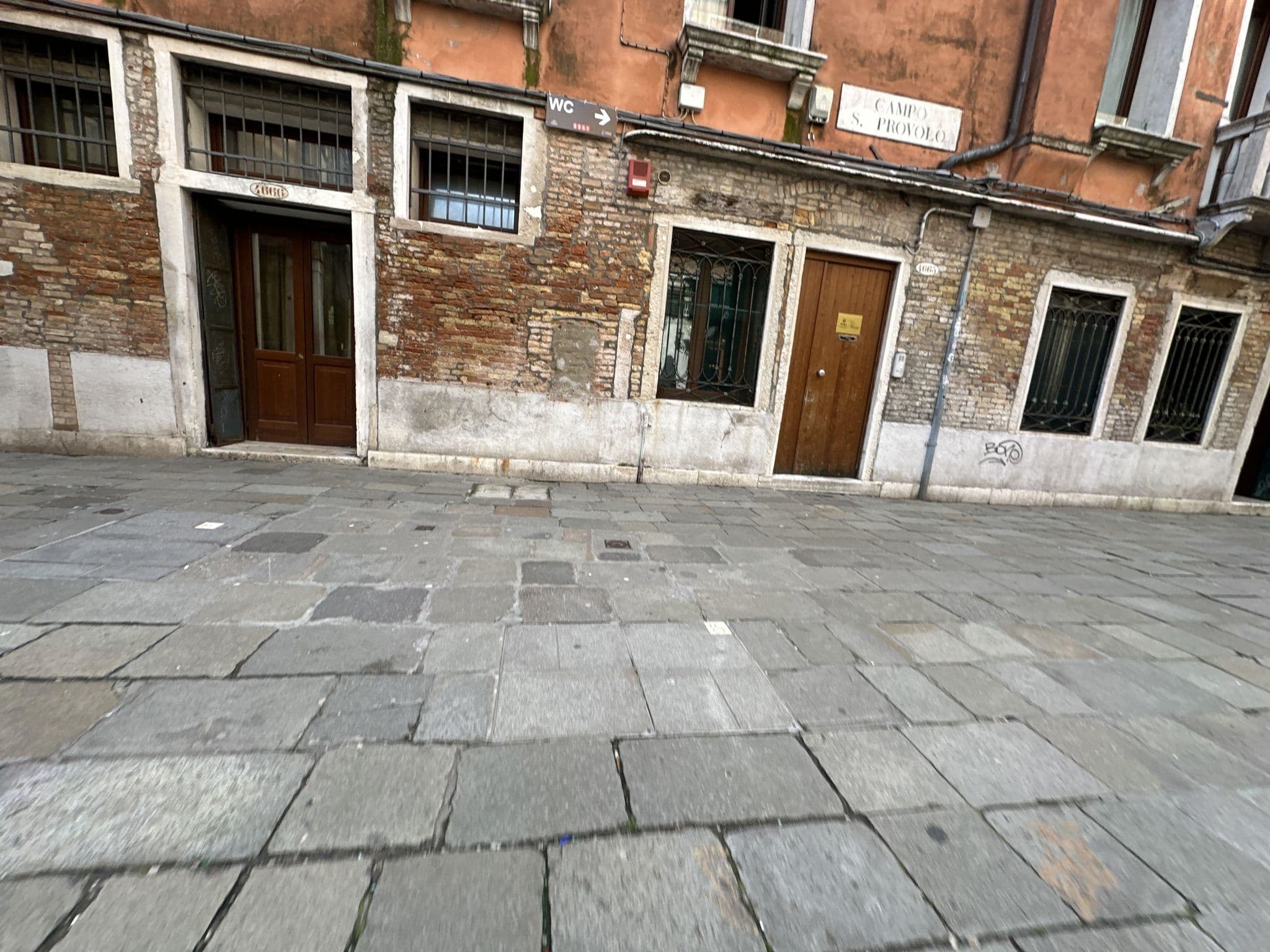 Street view near Hotel Le Isole, Venice