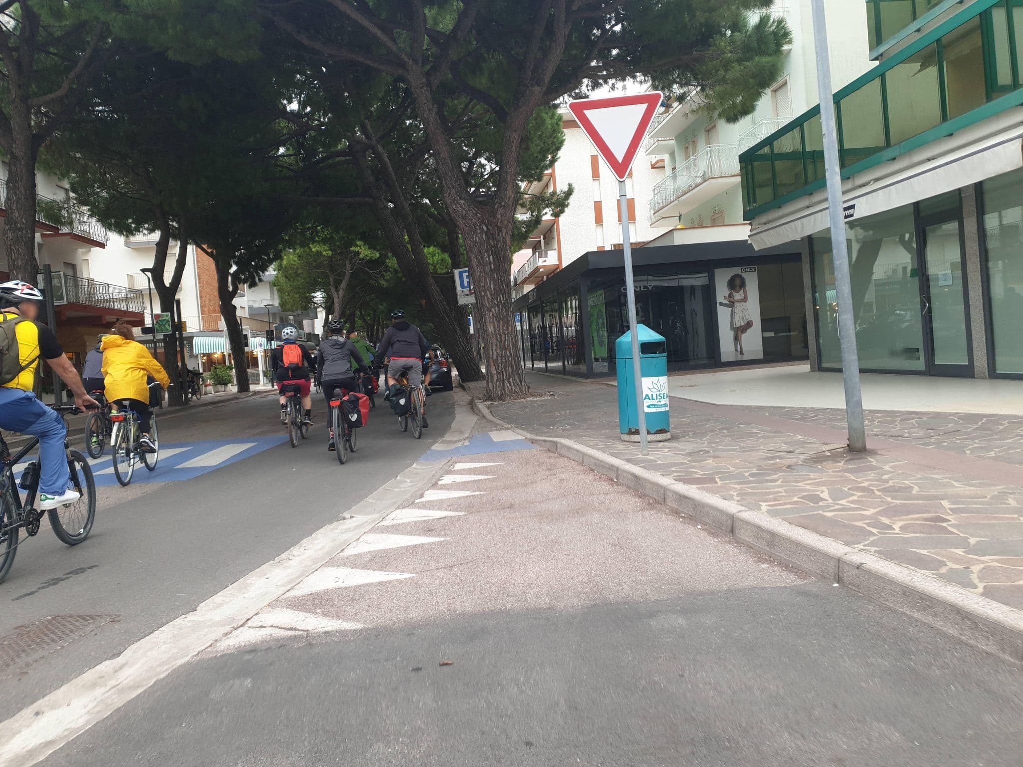 Street view near Albergo Reno, Lido di Jesolo
