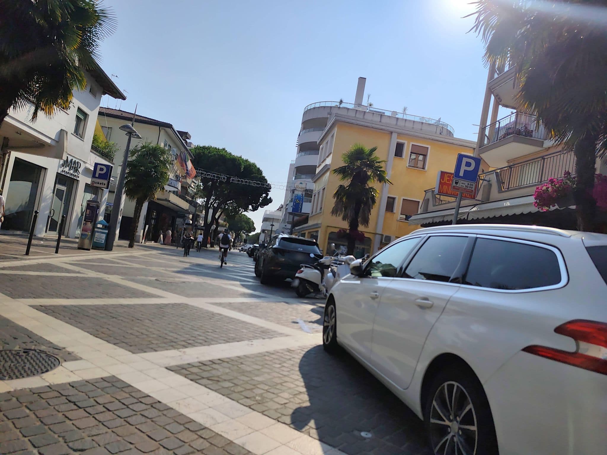 Street view near Capeleto Hotels S.R.L., Lido di Jesolo