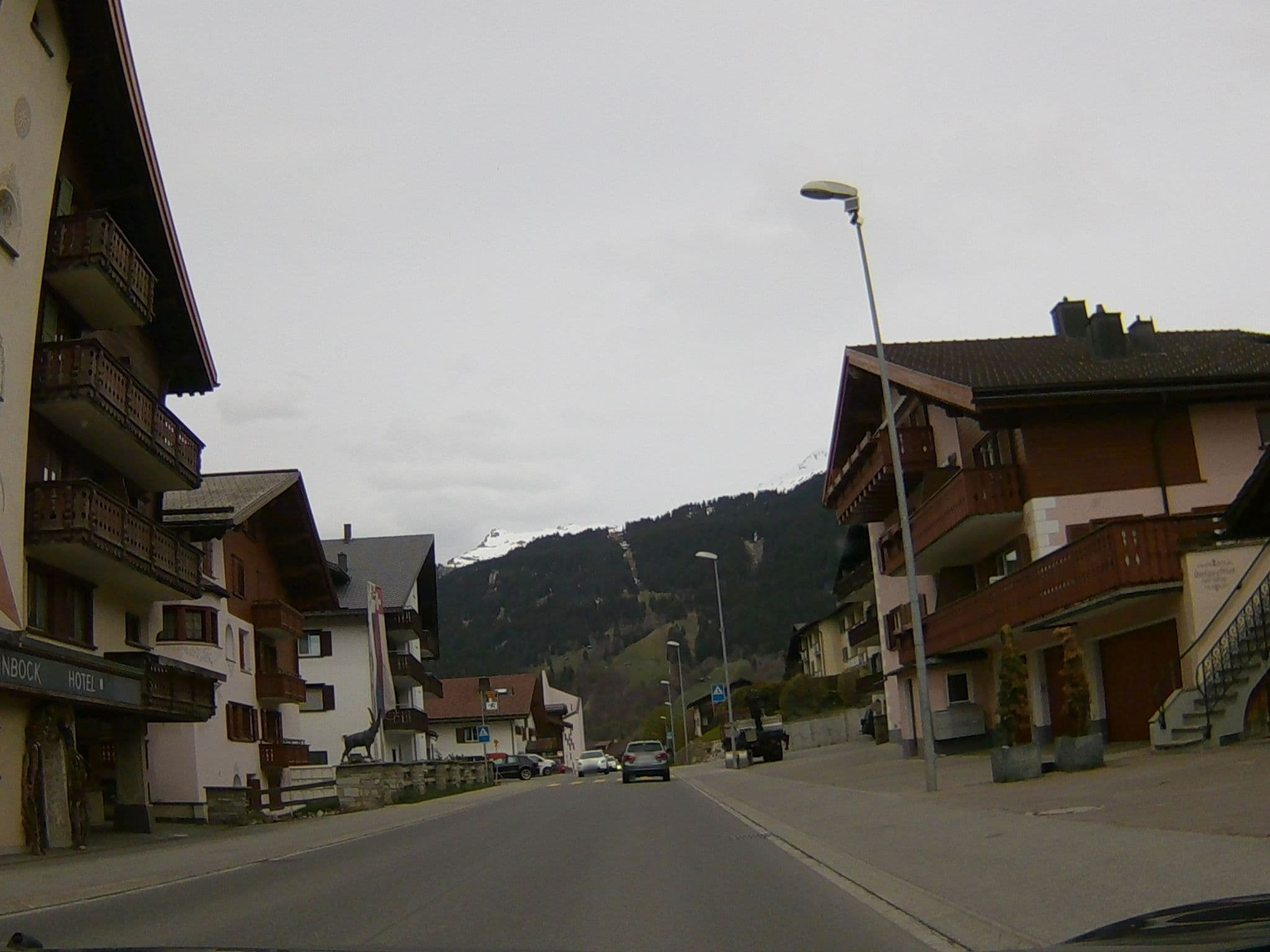 Street view near Steinbock, Klosters Serneus — © oferi (CC BY-SA · Mapillary)