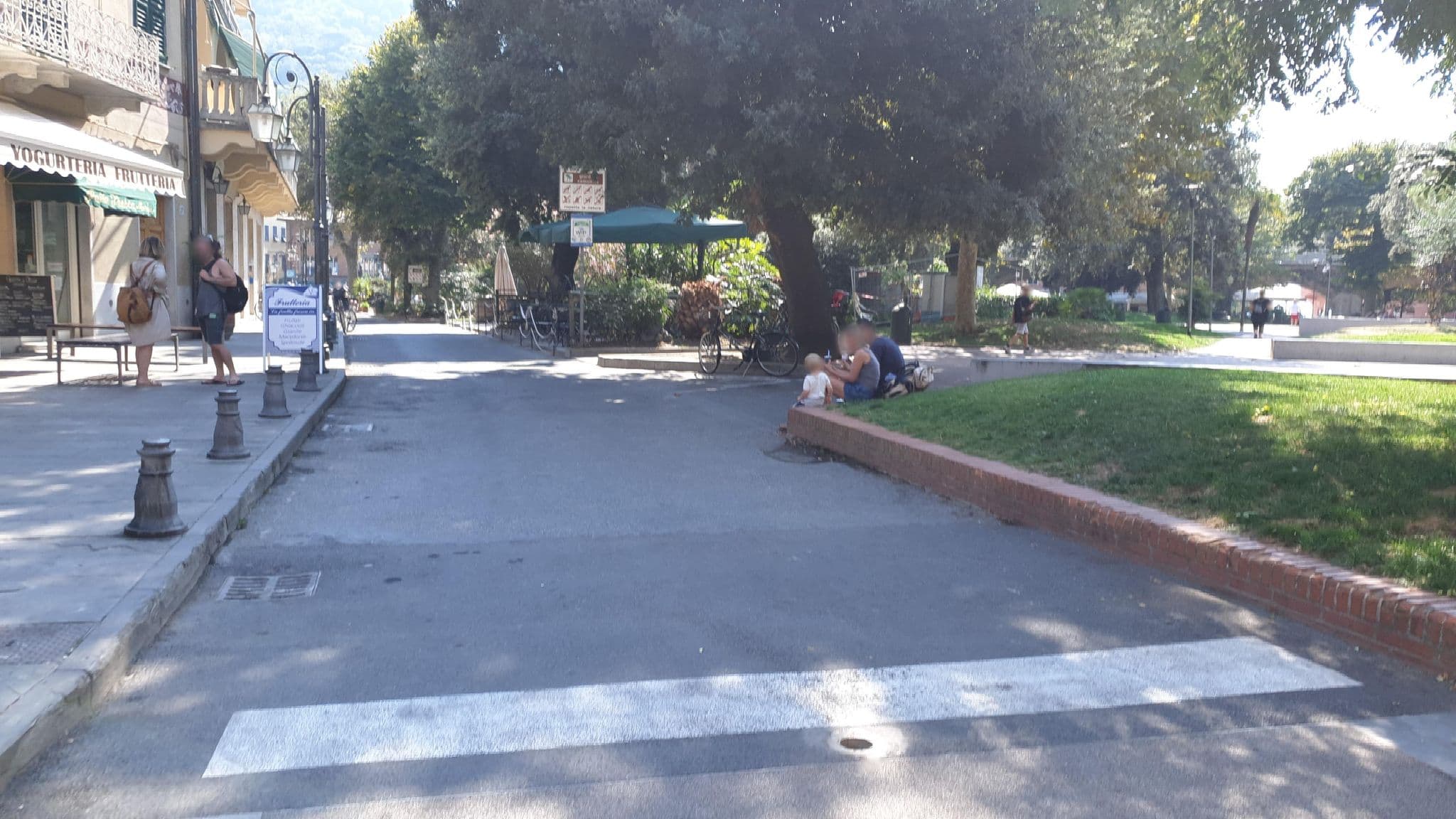 Street view near Lyric Hotel Levanto, Levanto — © jopparn (CC BY-SA · Mapillary)