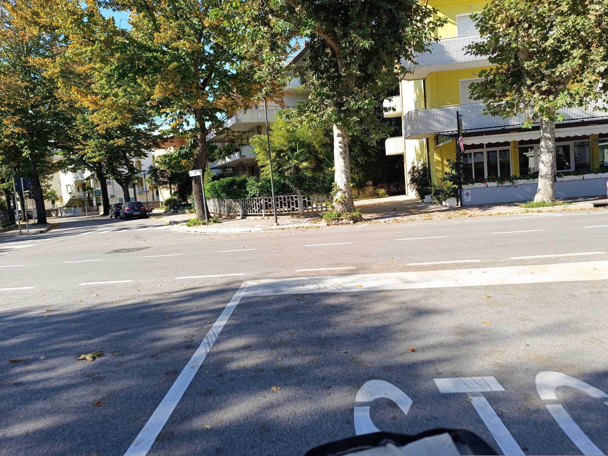 Street view near Pensione Imperia, Lignano Sabbiadoro — © Duro (CC BY-SA · Mapillary)