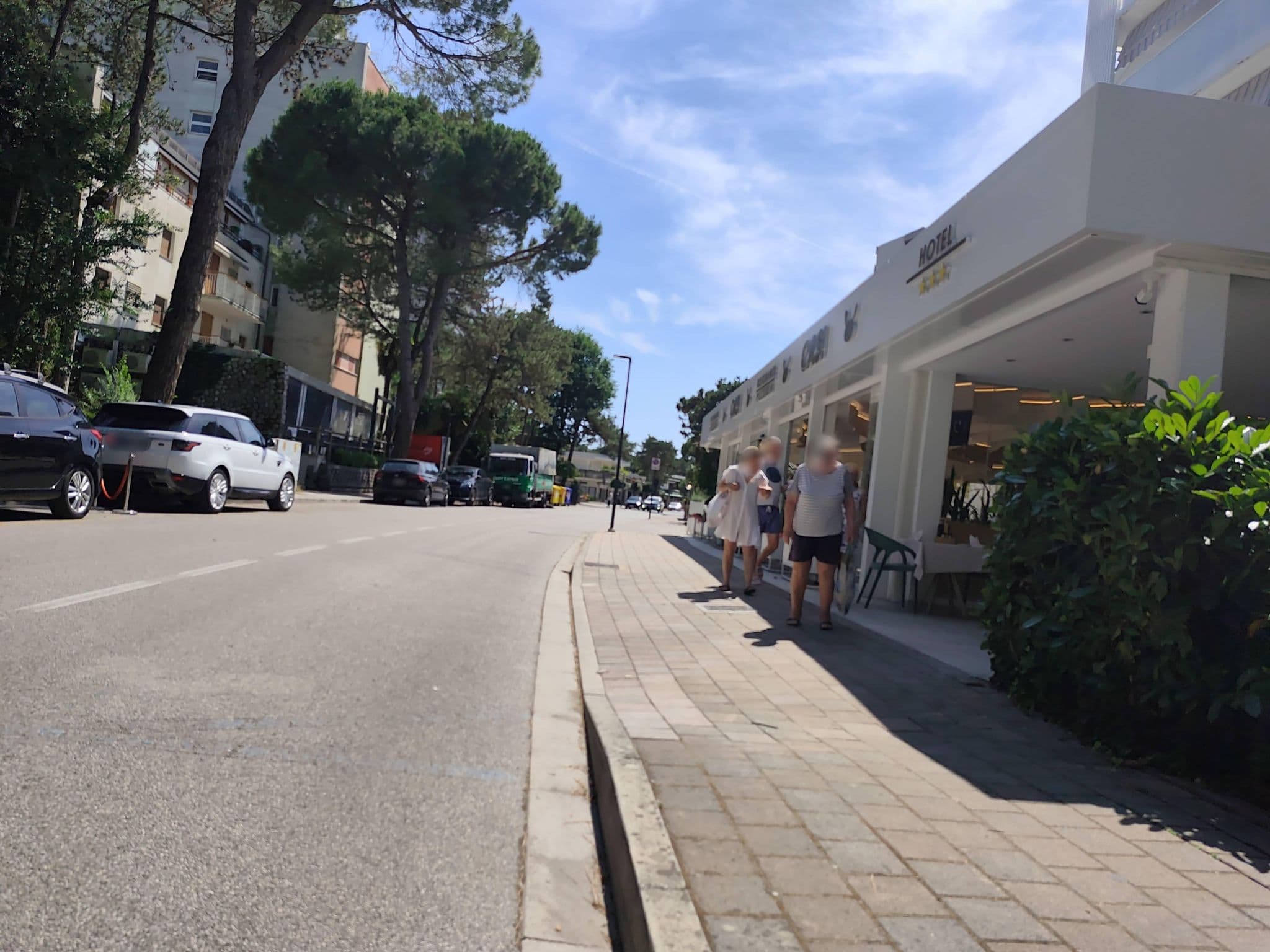 Street view near Hotel Oasi - Ristorante e Pizzeria, Lignano Sabbiadoro — © Duro (CC BY-SA · Mapillary)