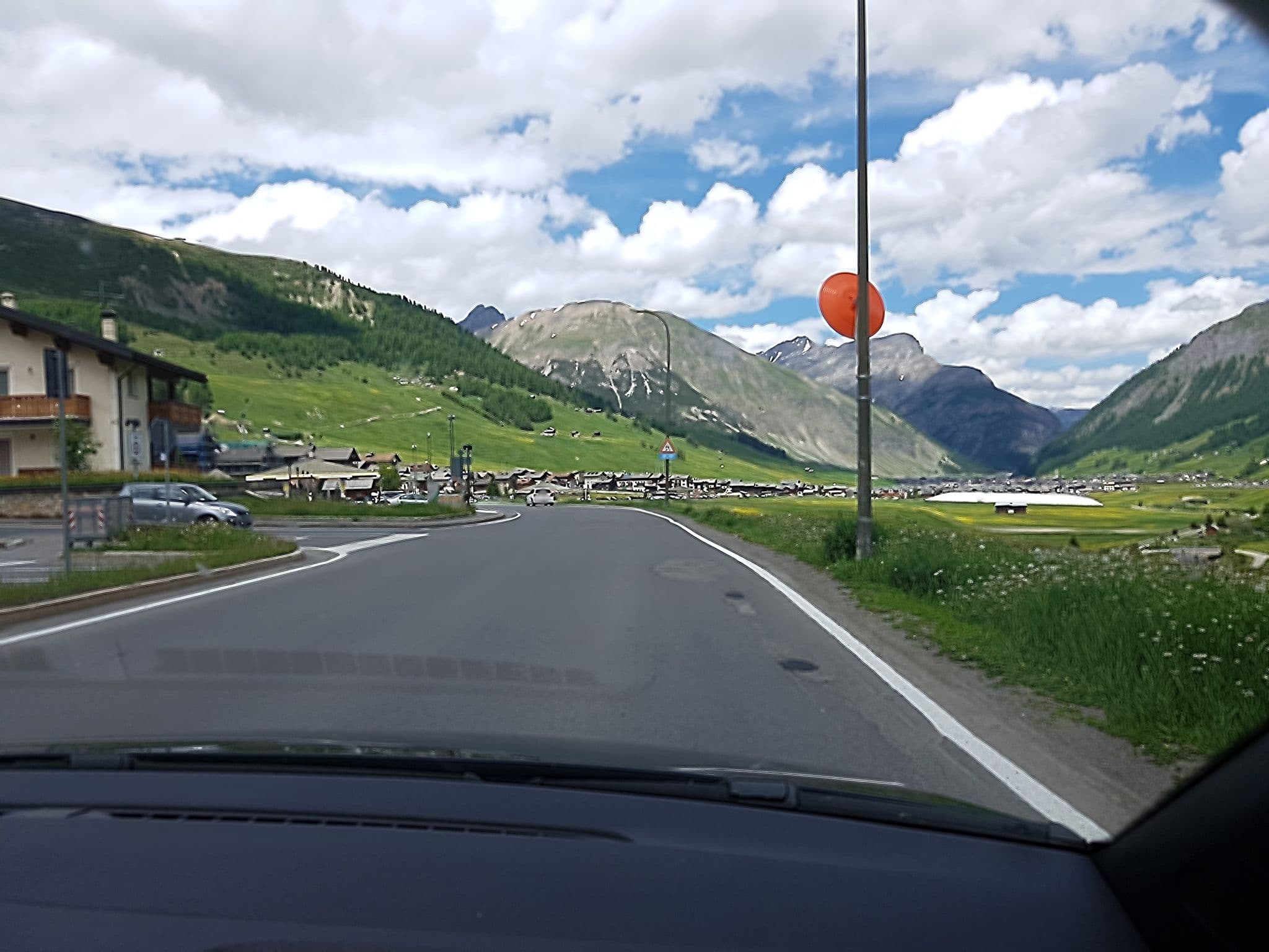Street view near Hotel Meeting Livigno, Livigno