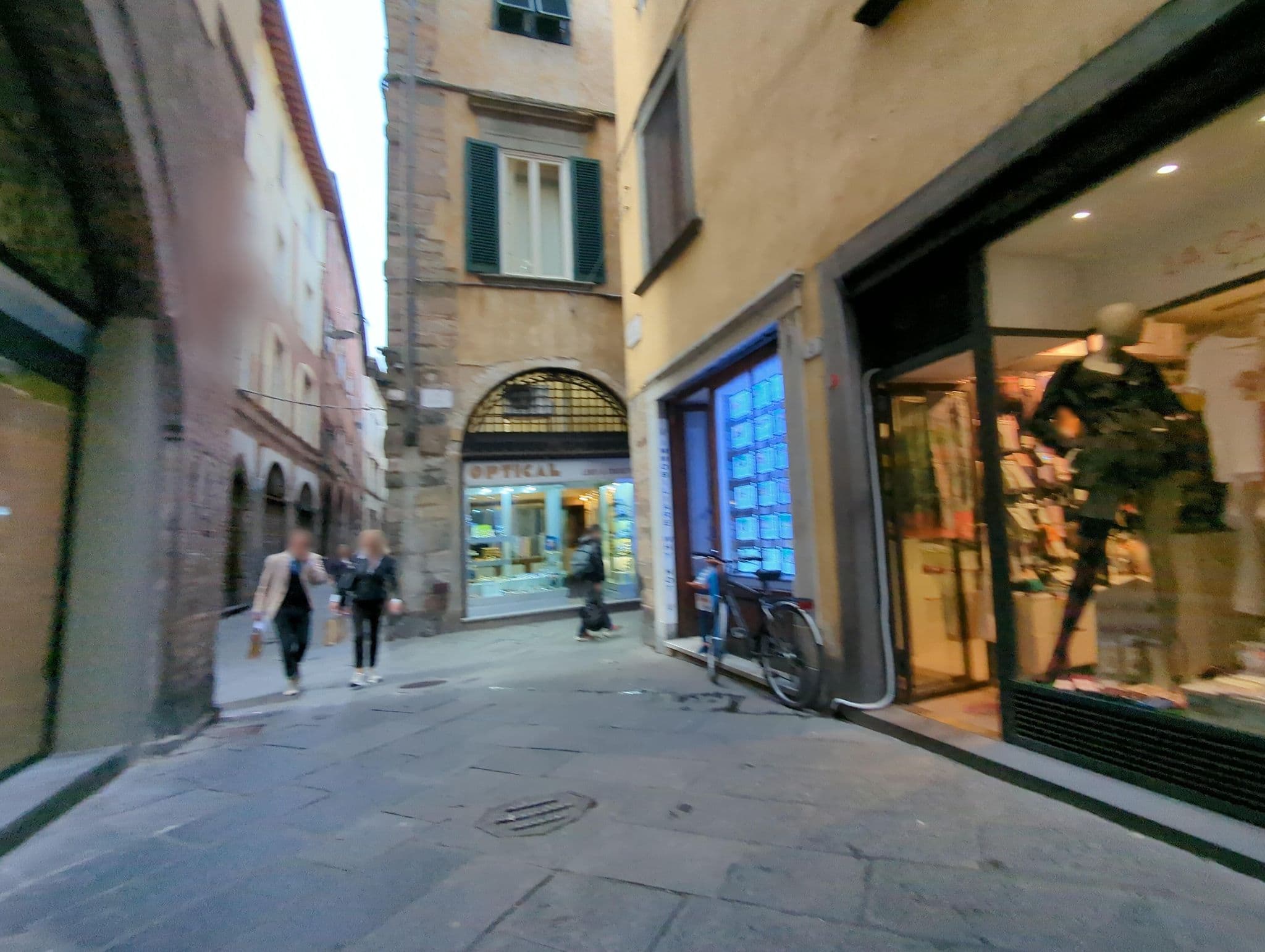 Street view near Bed & Breakfast La Boheme, Lucca — © ente (CC BY-SA · Mapillary)