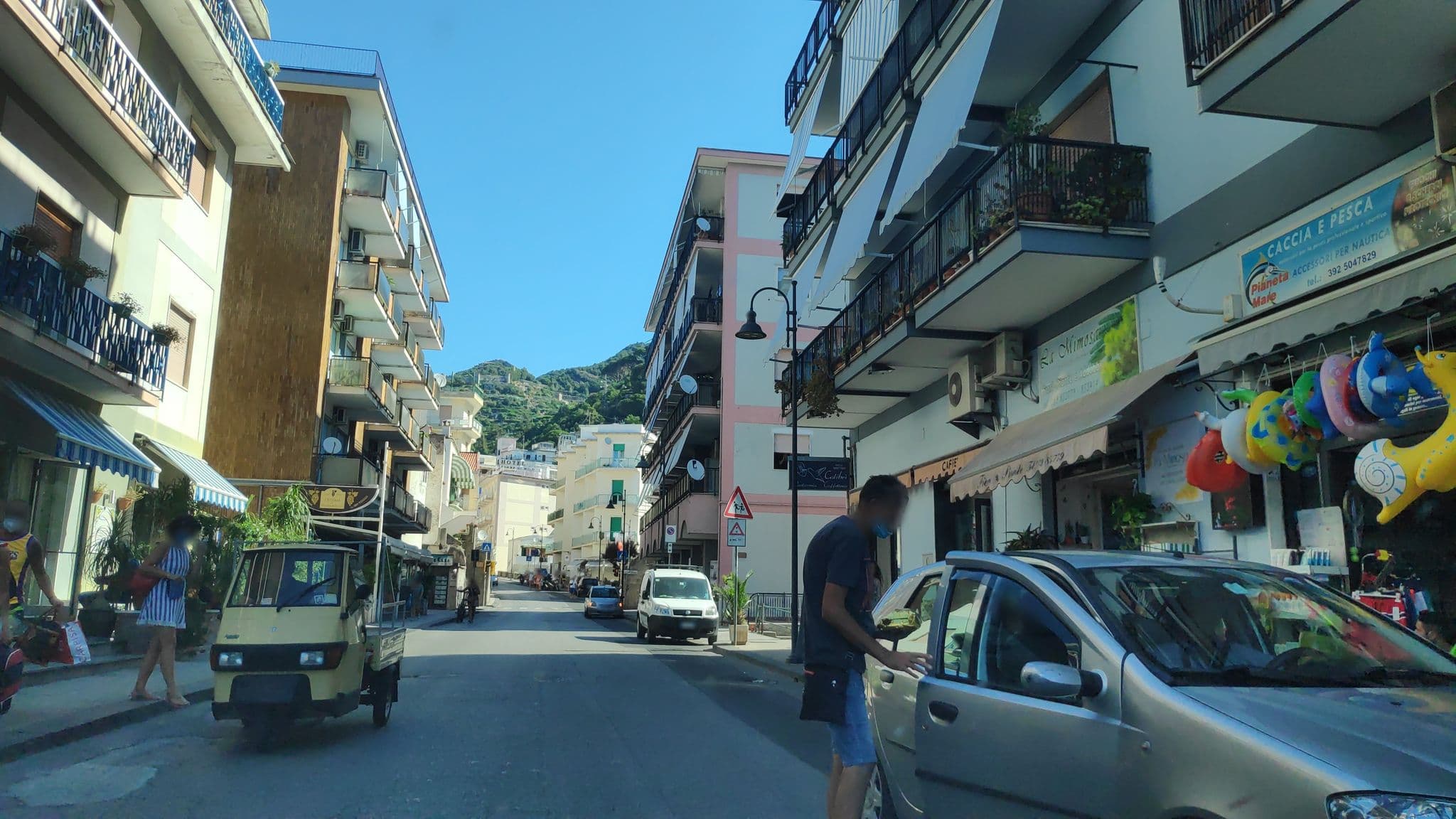 Street view near Hotel Miramare Maiori, Maiori — © marcuscalabresus (CC BY-SA · Mapillary)