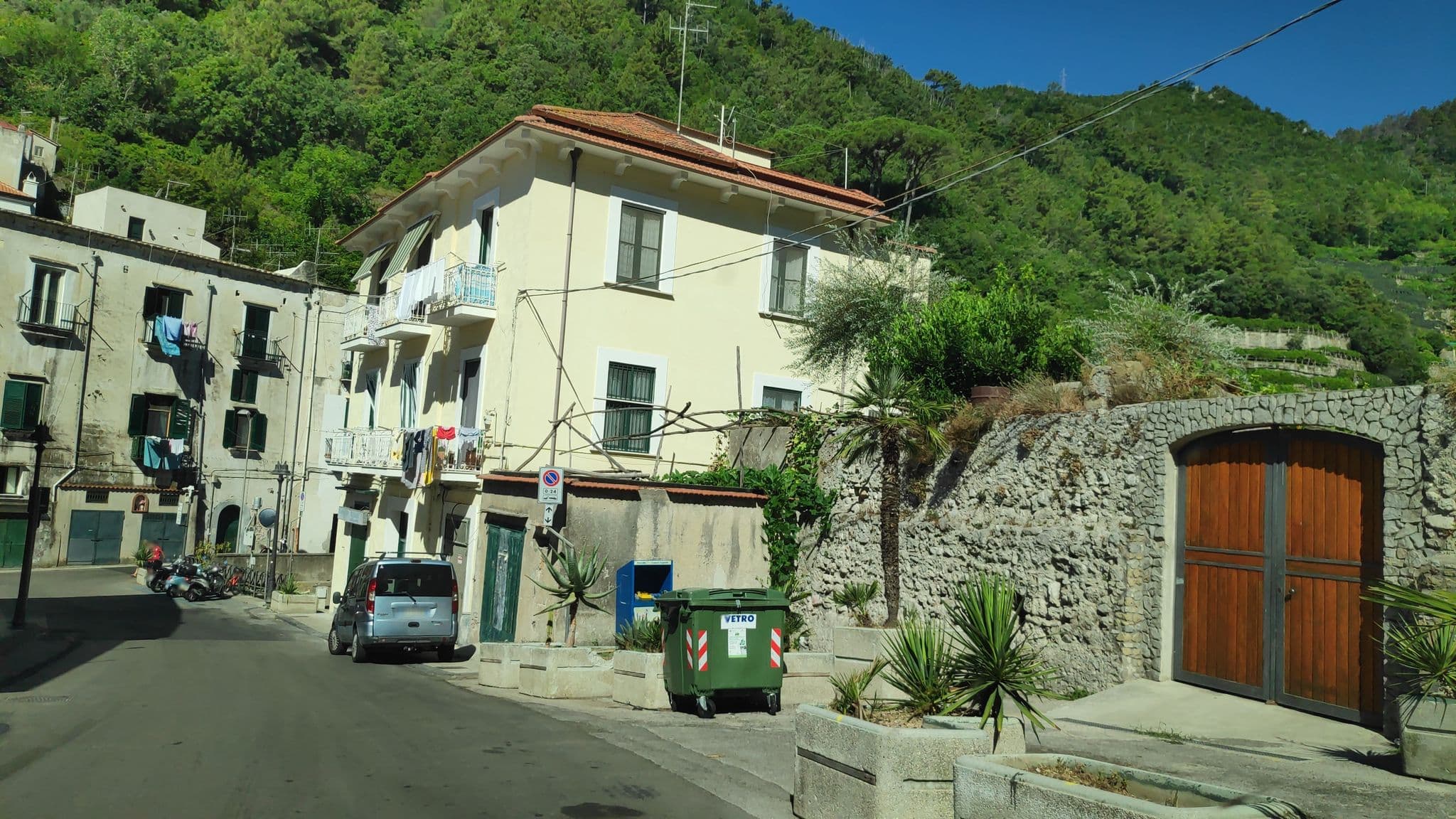 Street view near San Domenico Accommodation, Maiori — © marcuscalabresus (CC BY-SA · Mapillary)