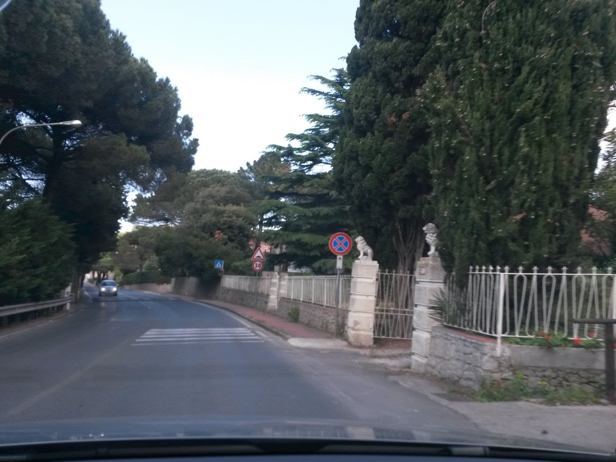 Street view near Hotel Edera, Campo nell'Elba — © rausk (CC BY-SA · Mapillary)