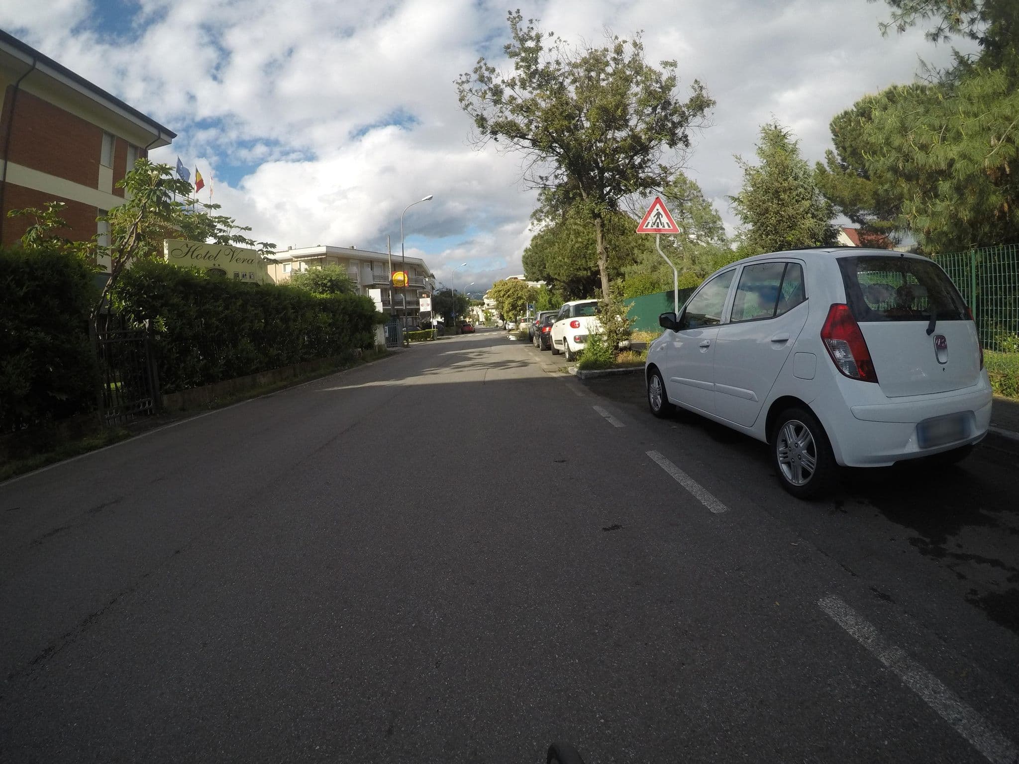 Street view near Vera, Marina di Massa — © cxc (CC BY-SA · Mapillary)