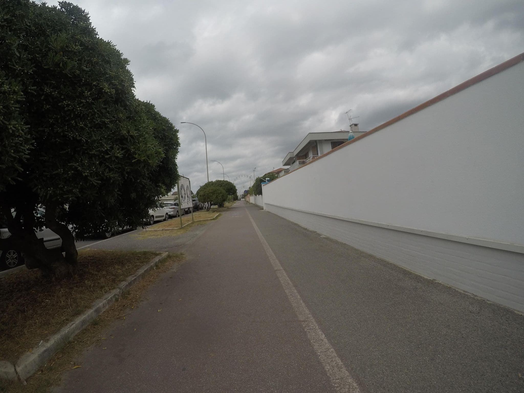 Street view near Hotel Eco del Mare, Marina di Massa — © cxc (CC BY-SA · Mapillary)
