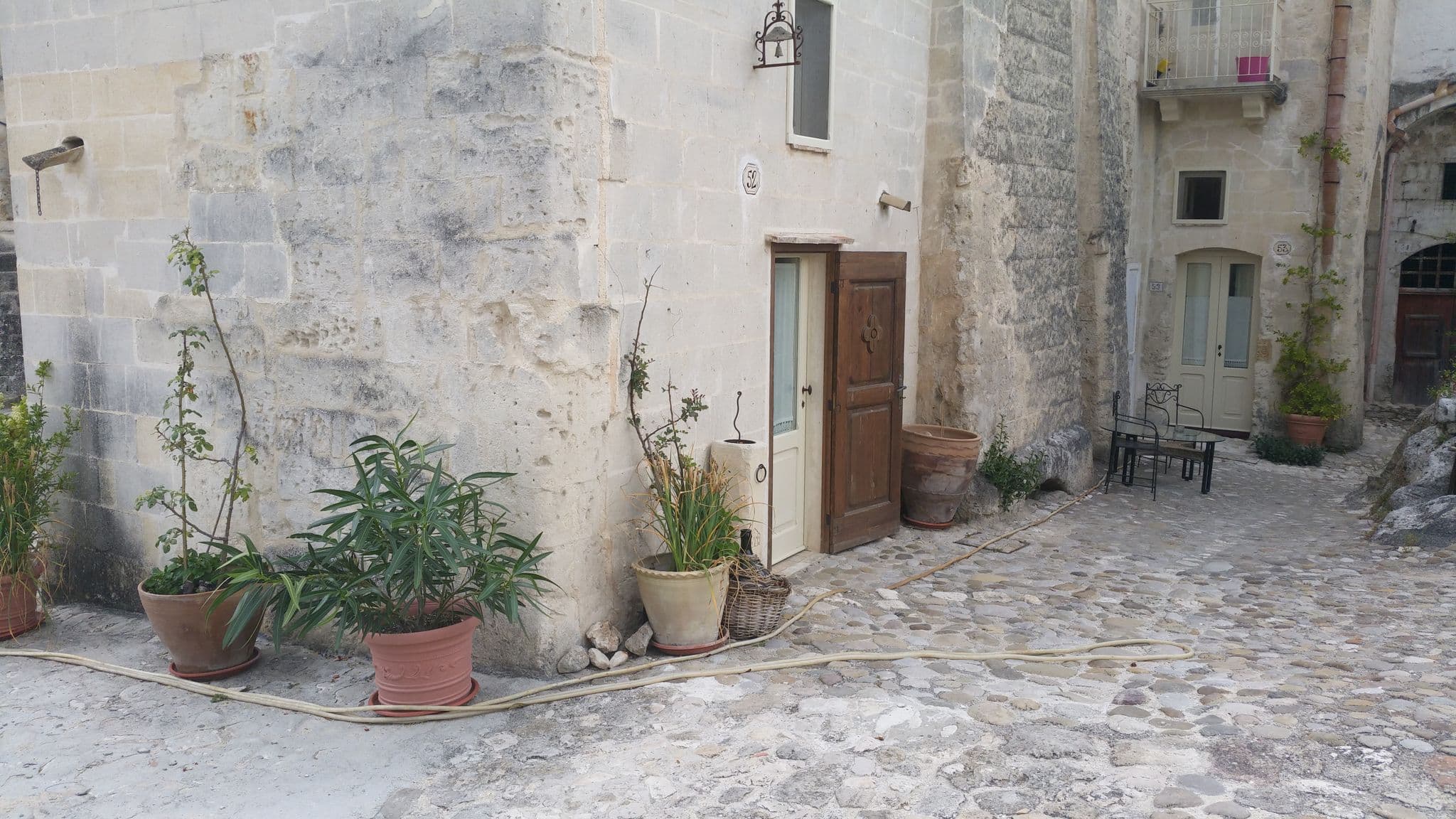 Street view near Le Malve Cave Retreat, Matera