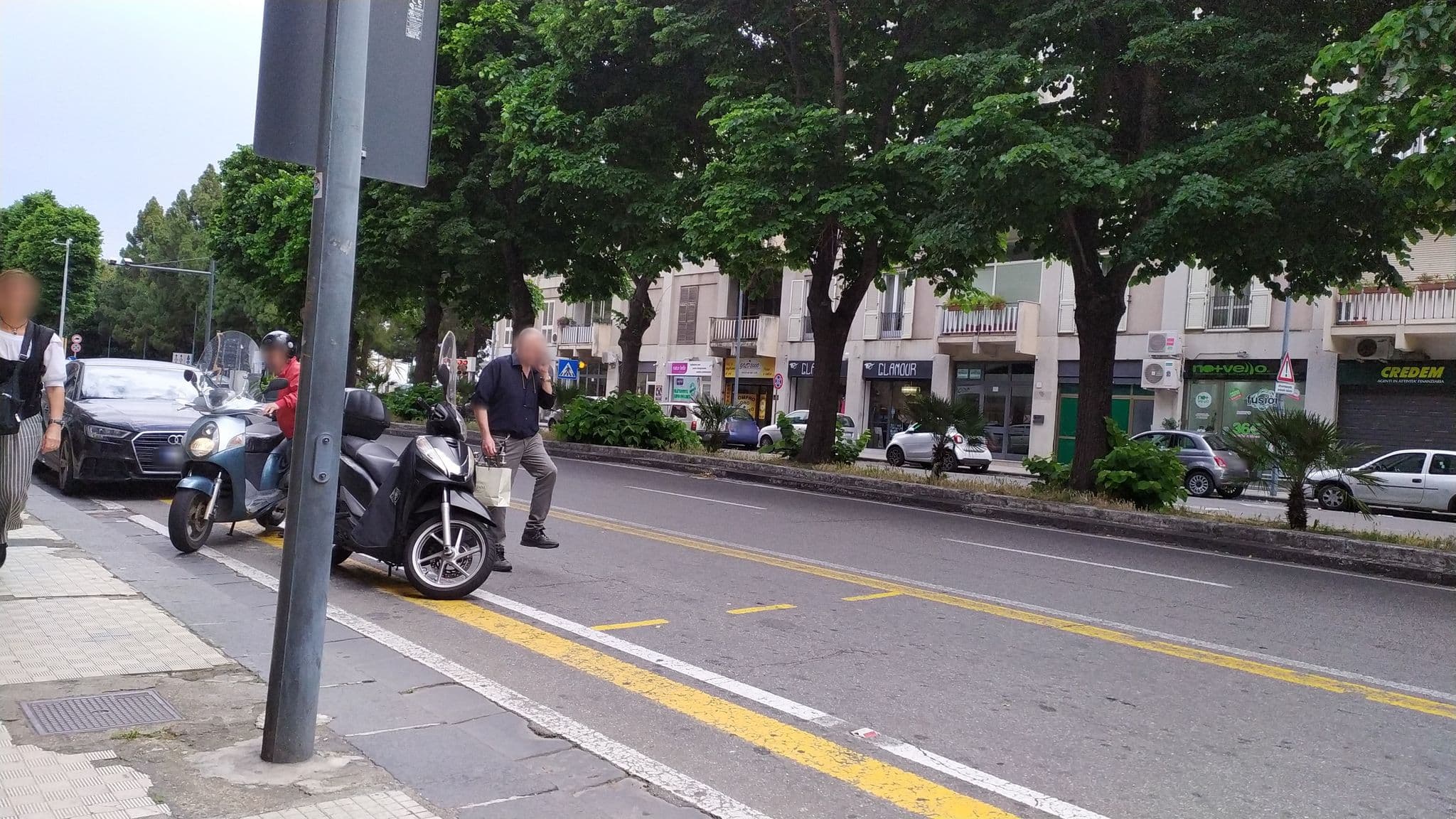 Street view near Miti dello Stretto B&B, Messina — © mircozorzo (CC BY-SA · Mapillary)