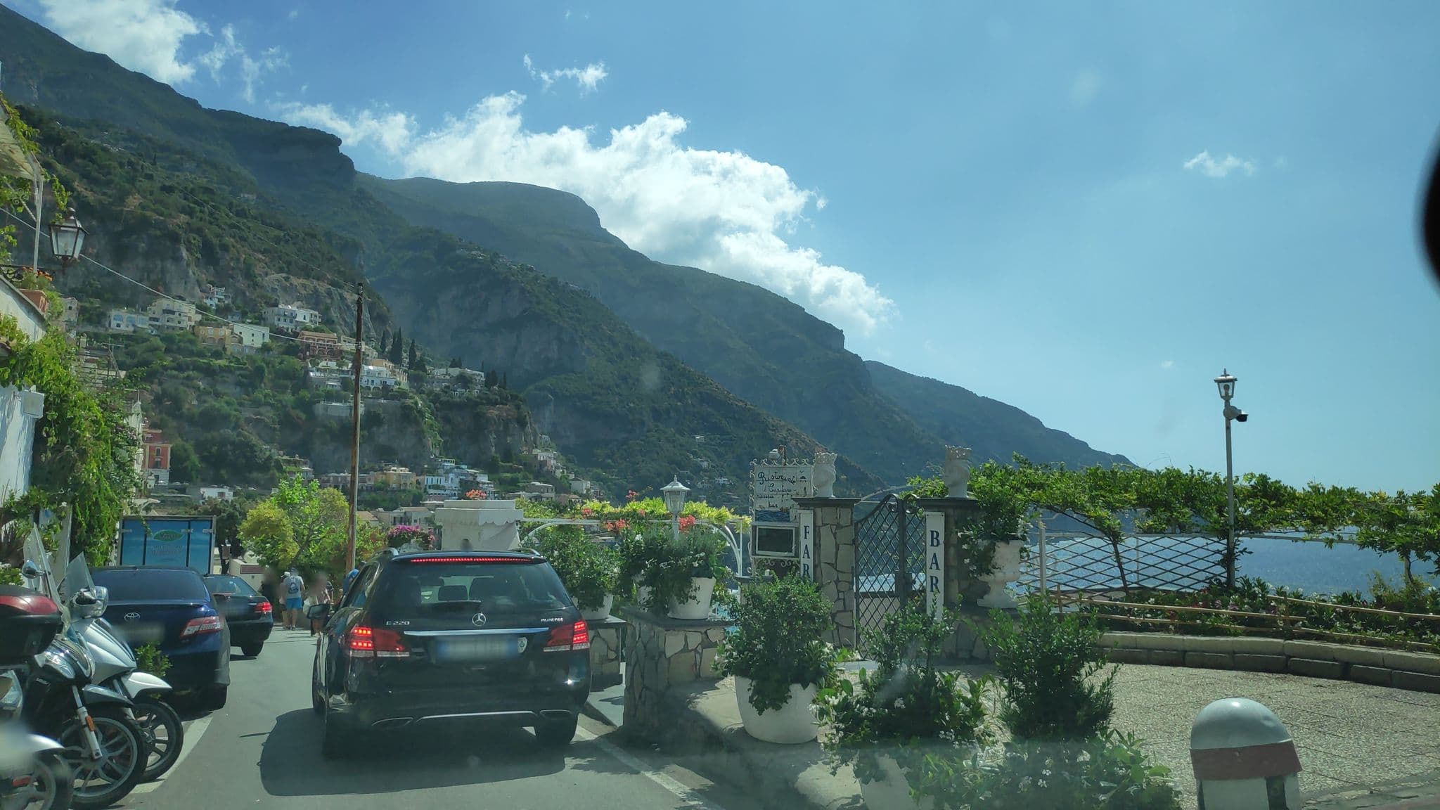 Street view near Villa Nettuno, Positano — © marcuscalabresus (CC BY-SA · Mapillary)
