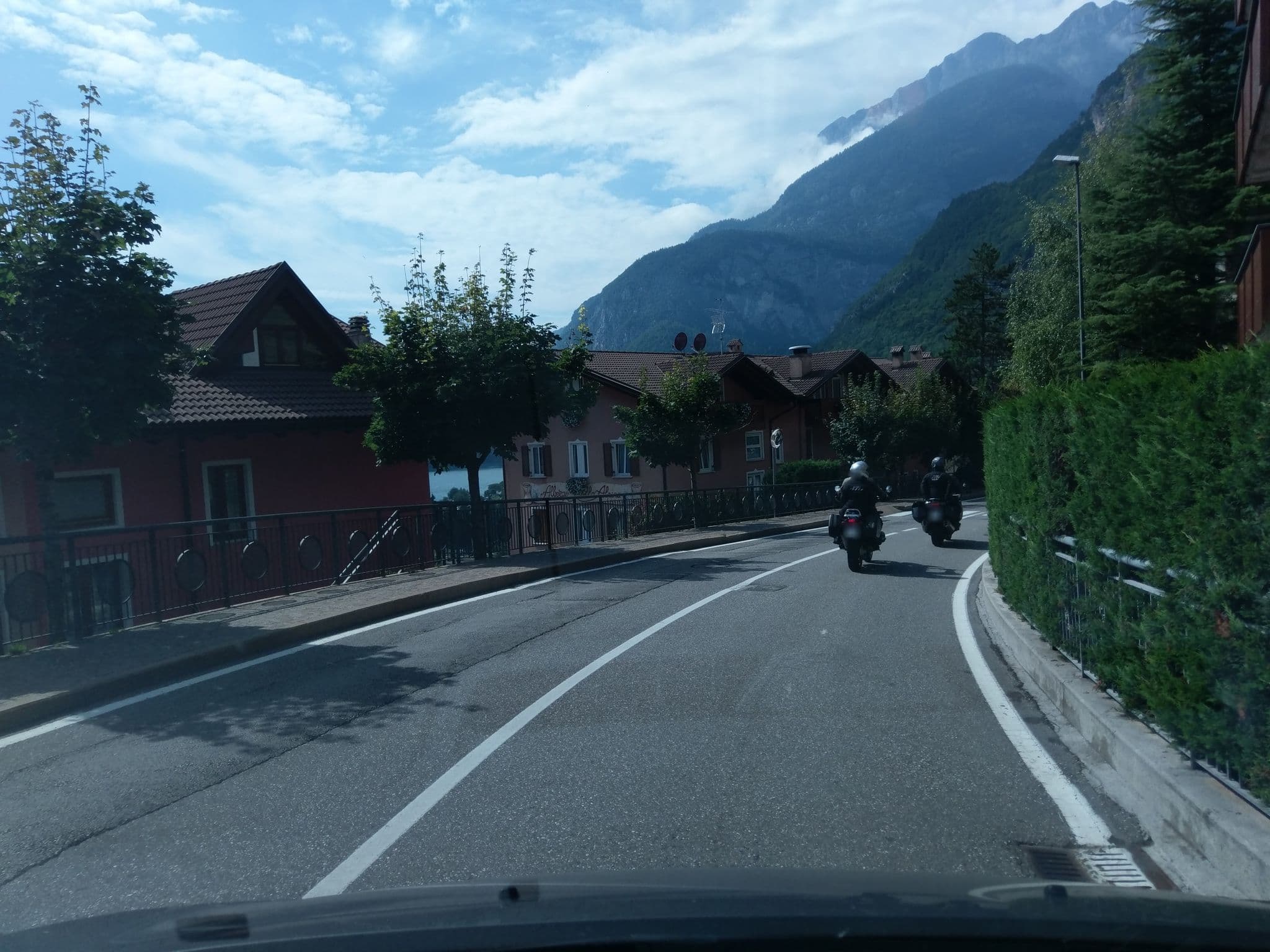 Street view near Hotel Stella Alpina a Molveno vista lago panoramica, Molveno — © bufonto (CC BY-SA · Mapillary)