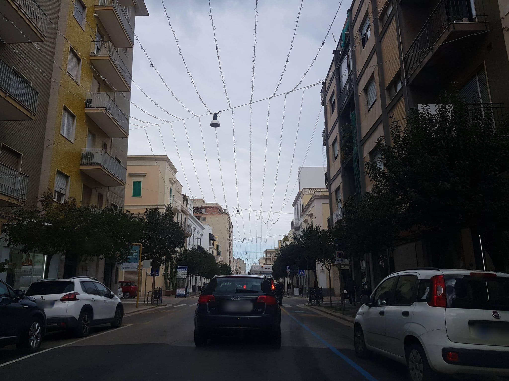 Street view near Vittorio Emanuele Suites, Monopoli — © clamast (CC BY-SA · Mapillary)