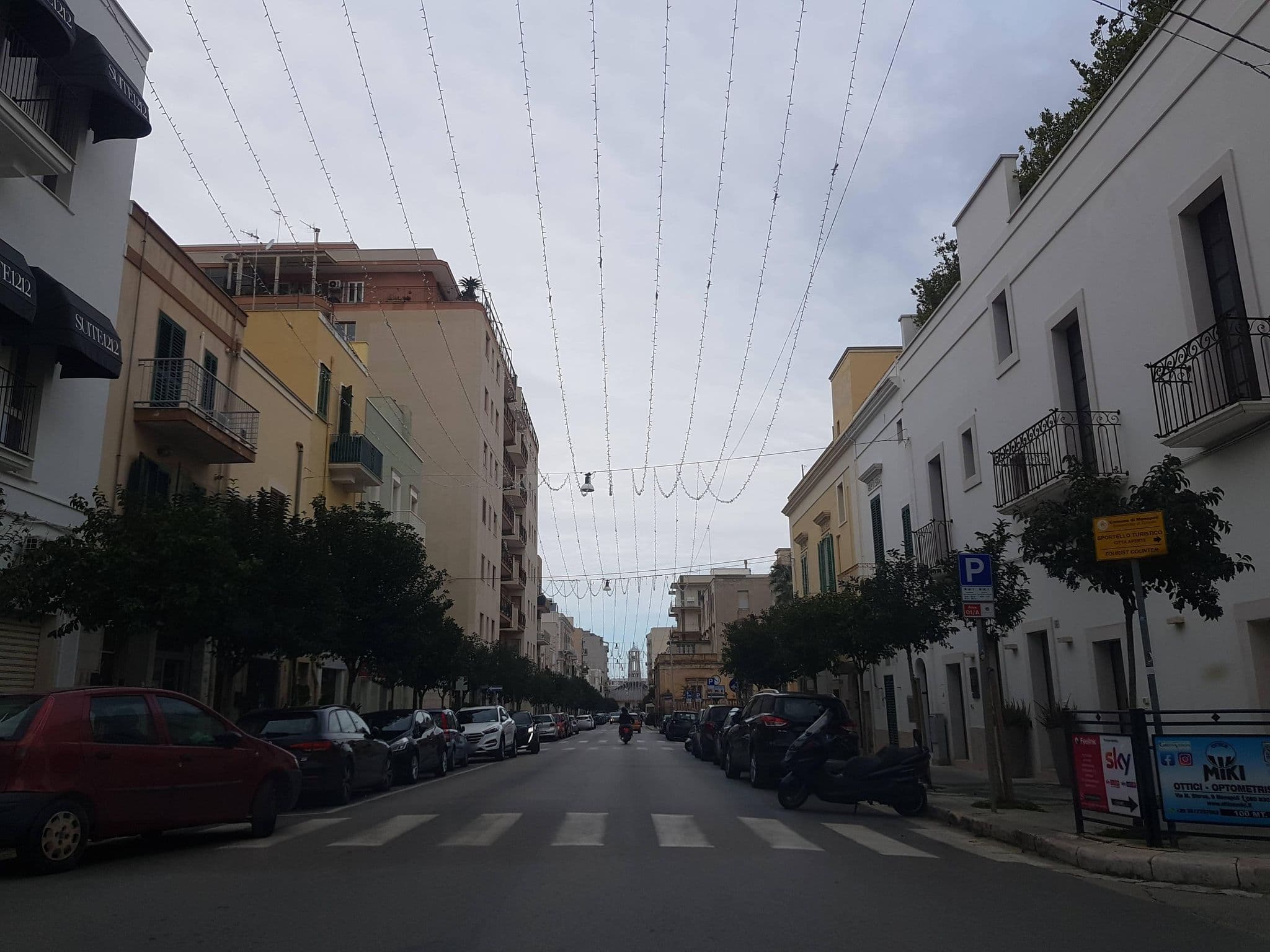 Street view near Dimora Pirrelli Boutique Hotel & Spa, Monopoli — © clamast (CC BY-SA · Mapillary)