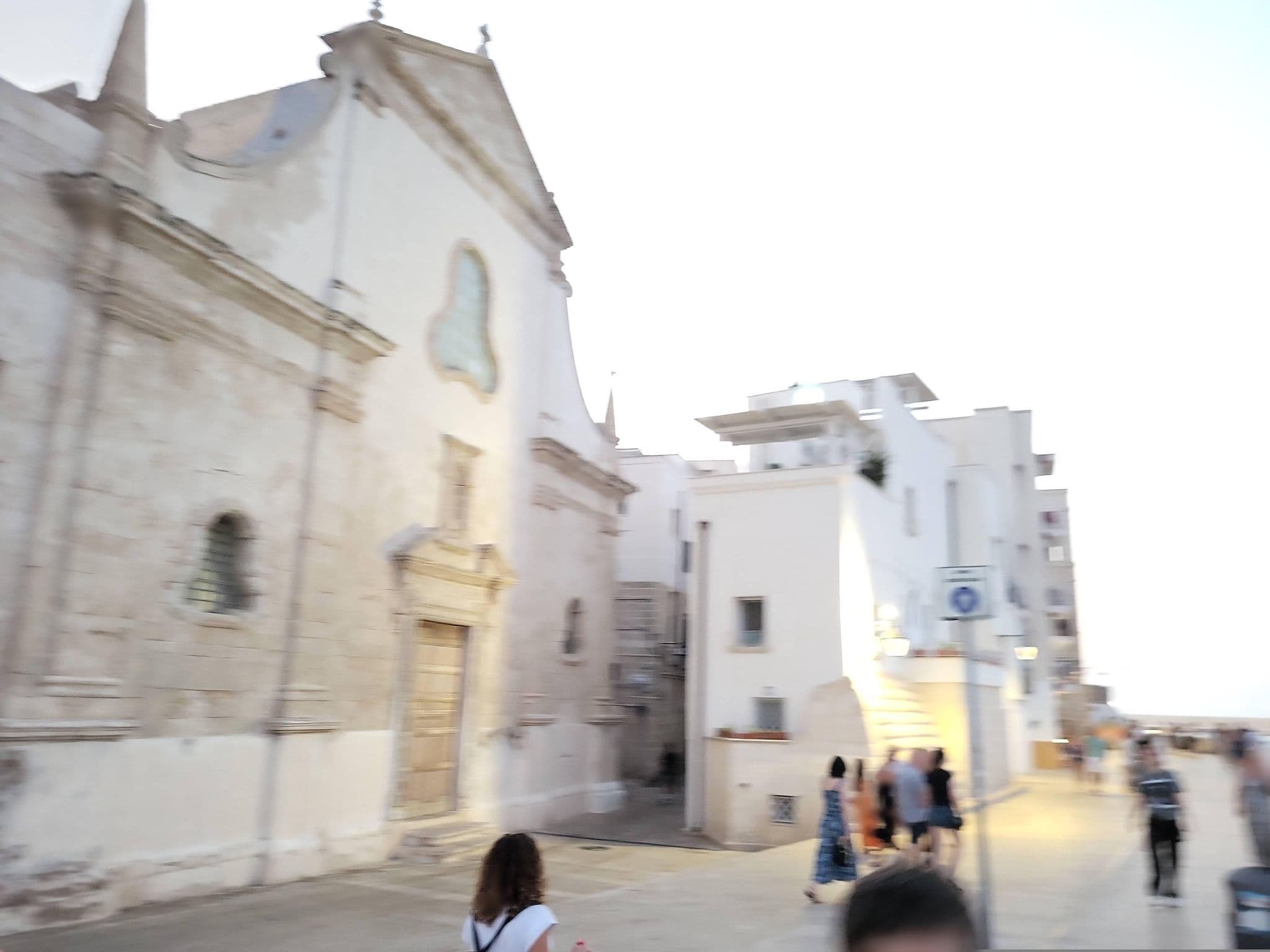 Street view near Apulia Charming Suites Casa Lonfo, Monopoli — © carloso (CC BY-SA · Mapillary)