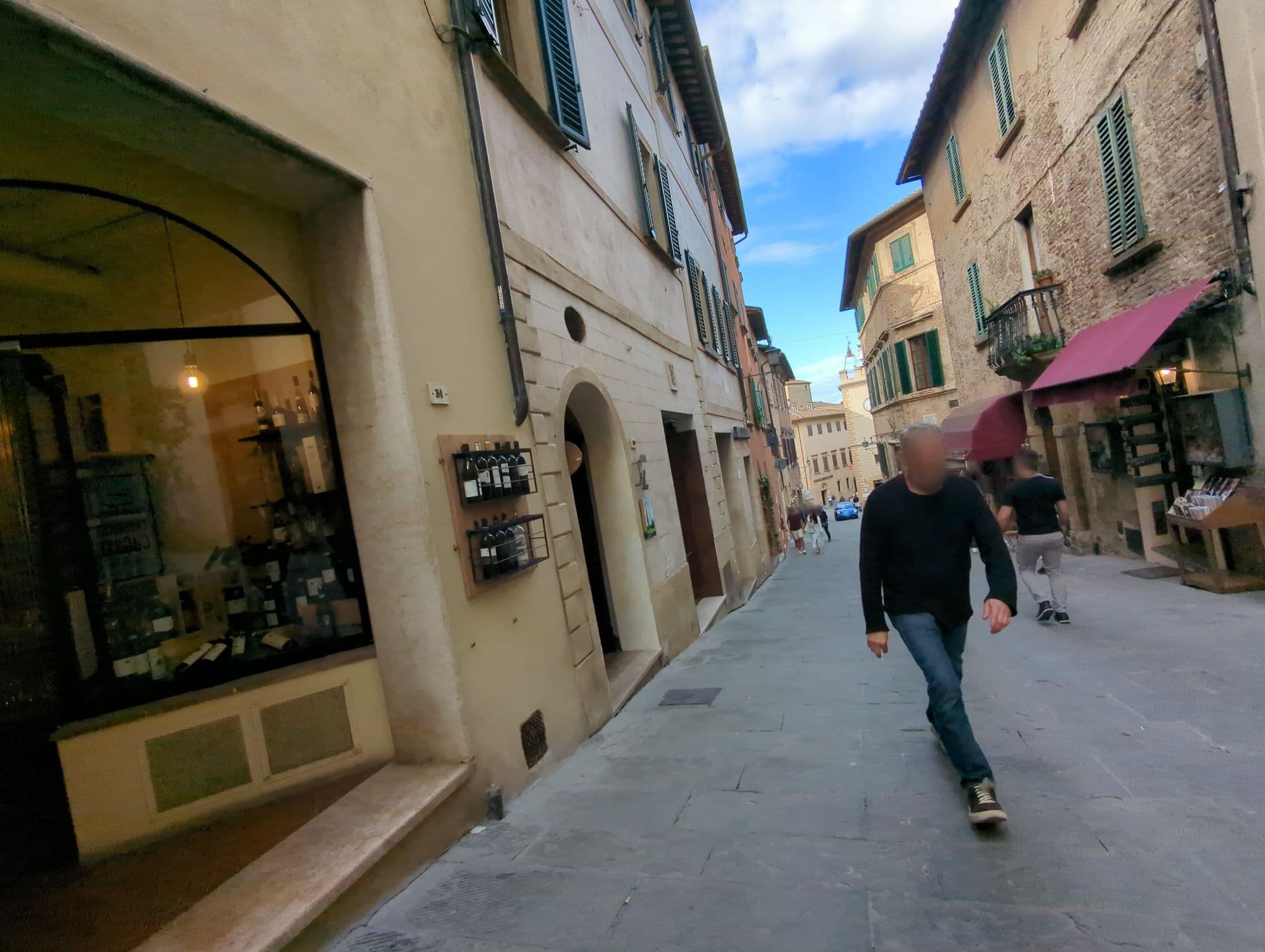 Street view near DelCorto Suites, Montepulciano — © ente (CC BY-SA · Mapillary)
