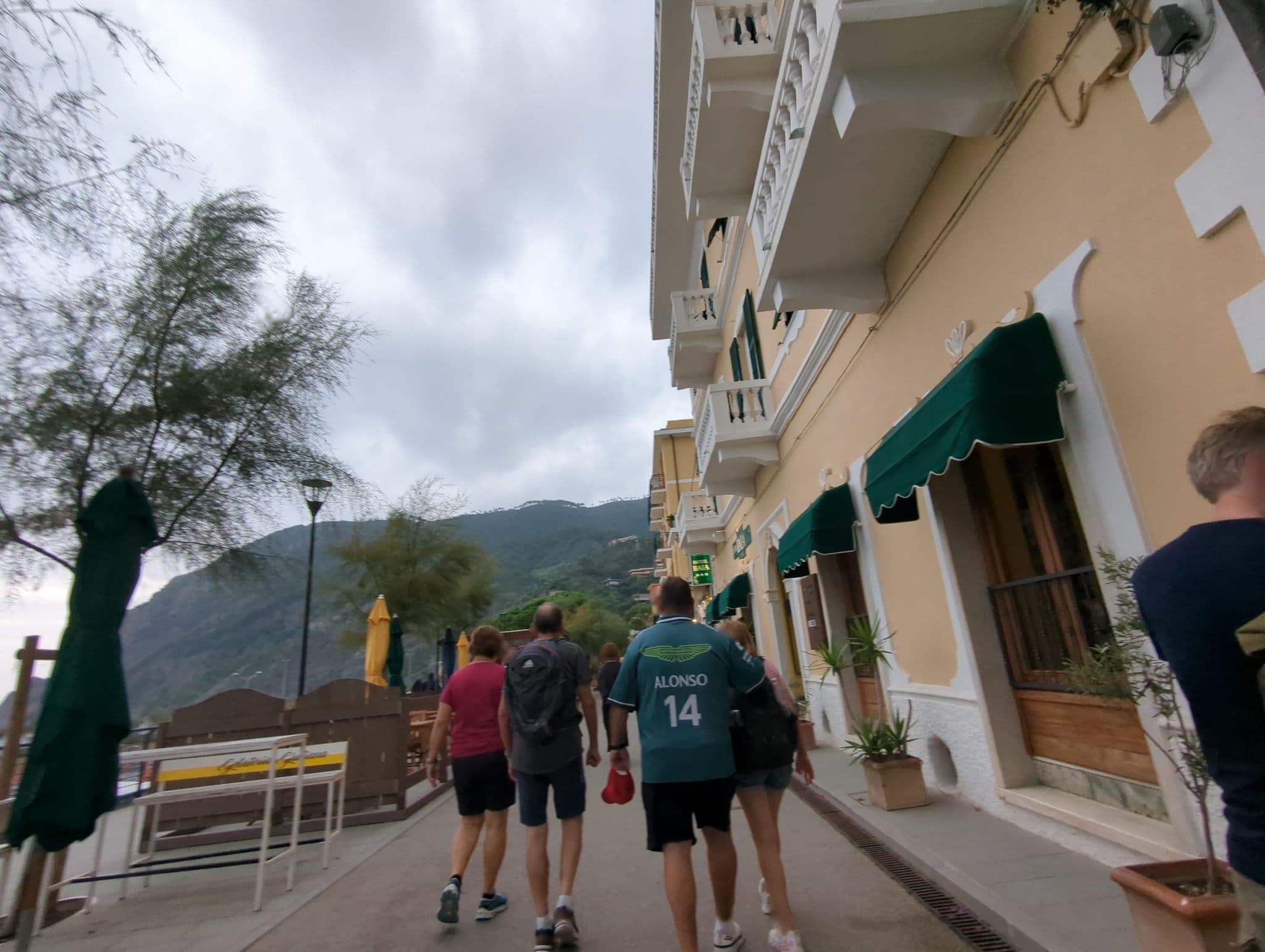 Street view near Albergo Baia, Monterosso al Mare — © ente (CC BY-SA · Mapillary)