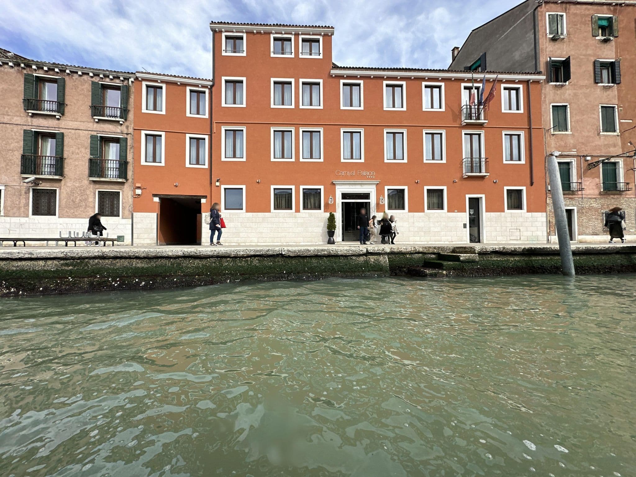 Street view near Carnival Palace Hotel - Venice Collection, Venice — © quickness805 (CC BY-SA · Mapillary)