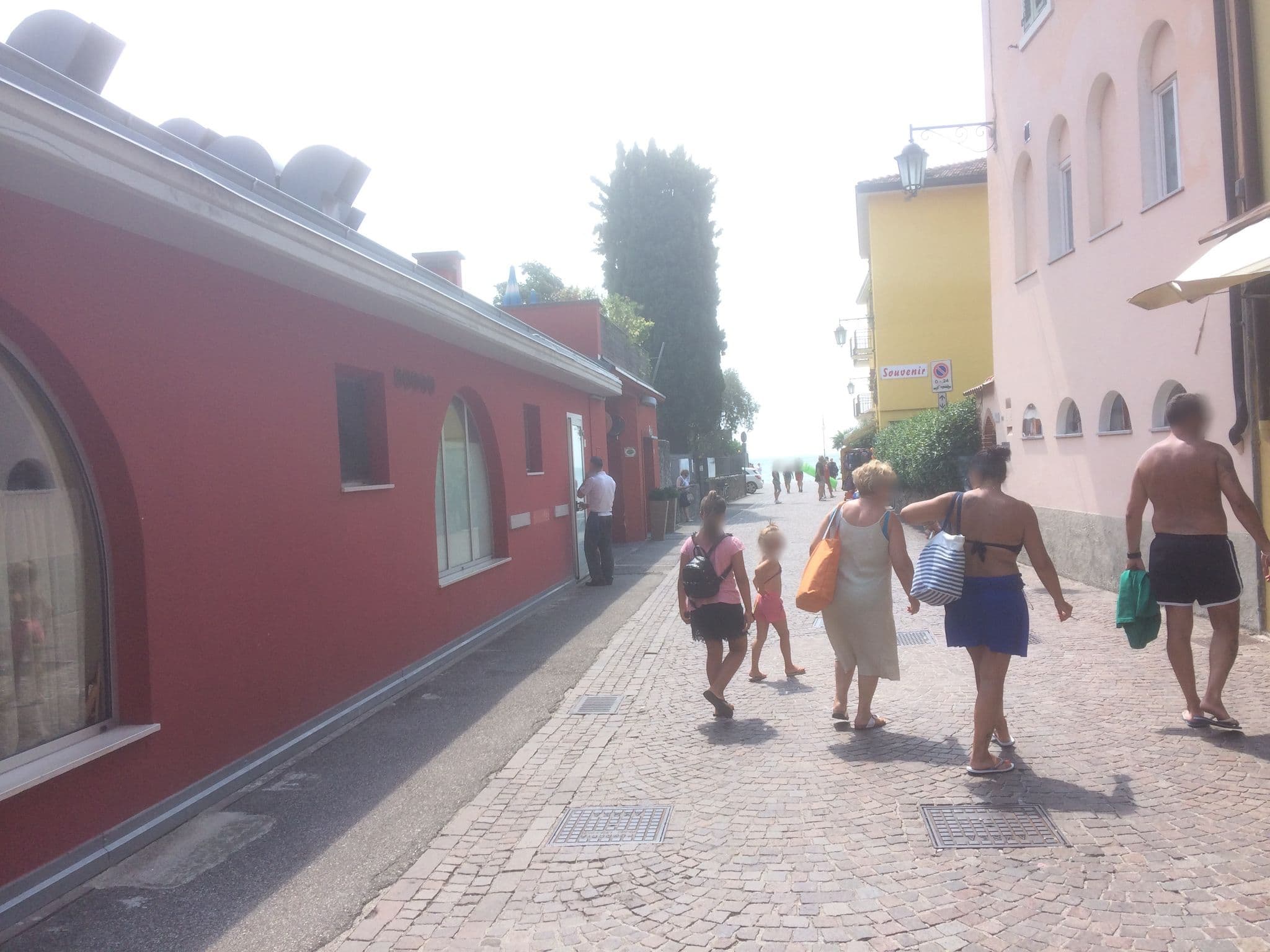 Street view near Hotel Benaco Torbole, Nago-Torbole — © rufus1295 (CC BY-SA · Mapillary)