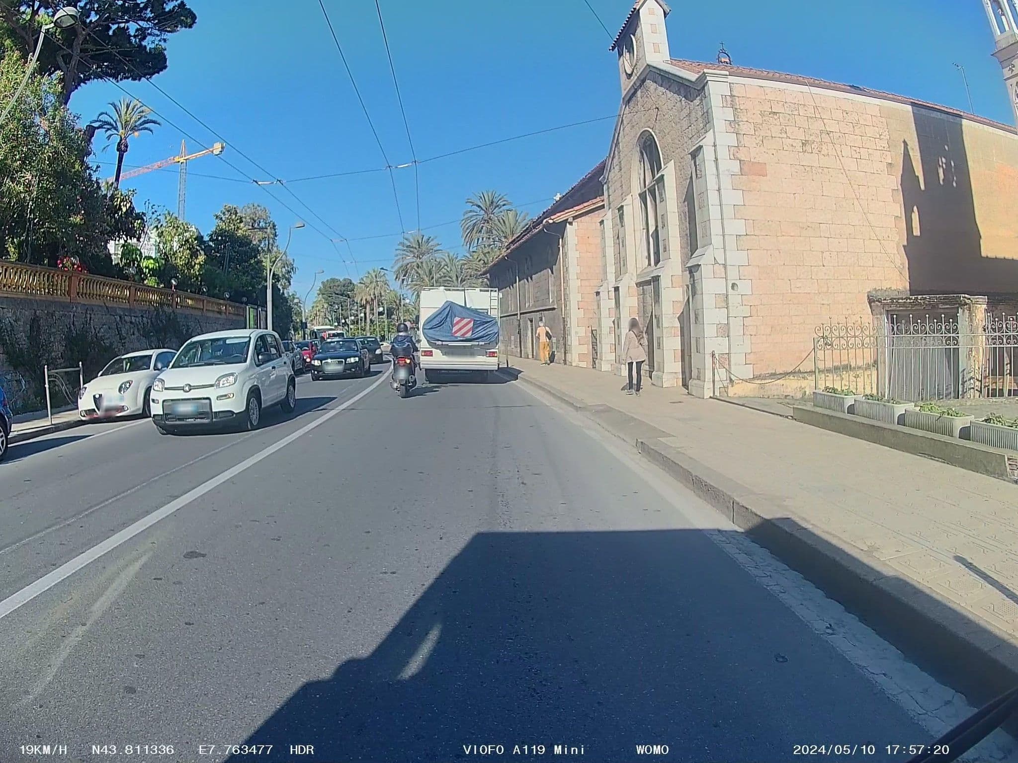 Street view near Grand Hotel Londra, Sanremo — © soulcover (CC BY-SA · Mapillary)