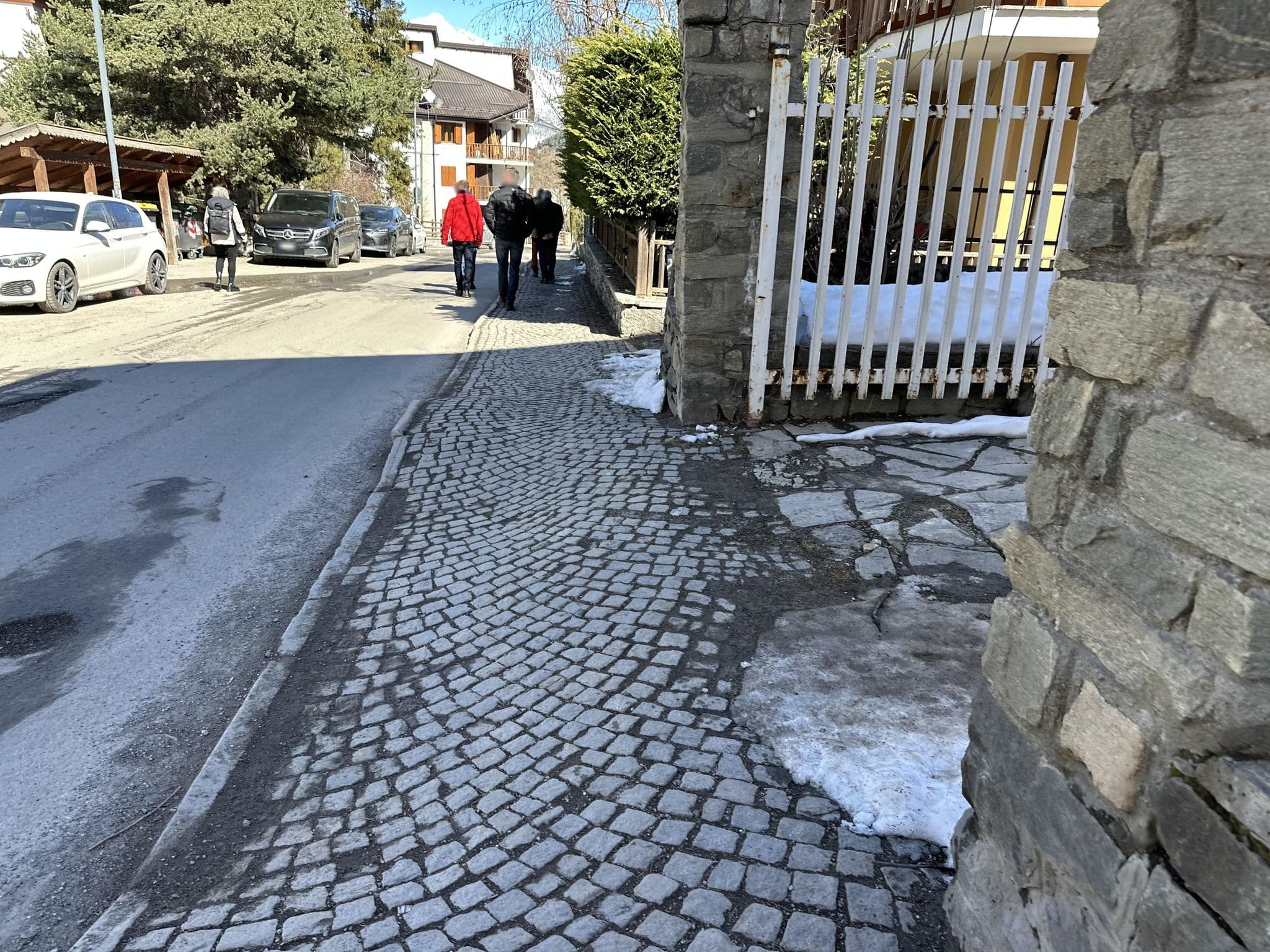 Street view near Hotel Biancaneve, Sauze d'Oulx — © RSTQ (CC BY-SA · Mapillary)