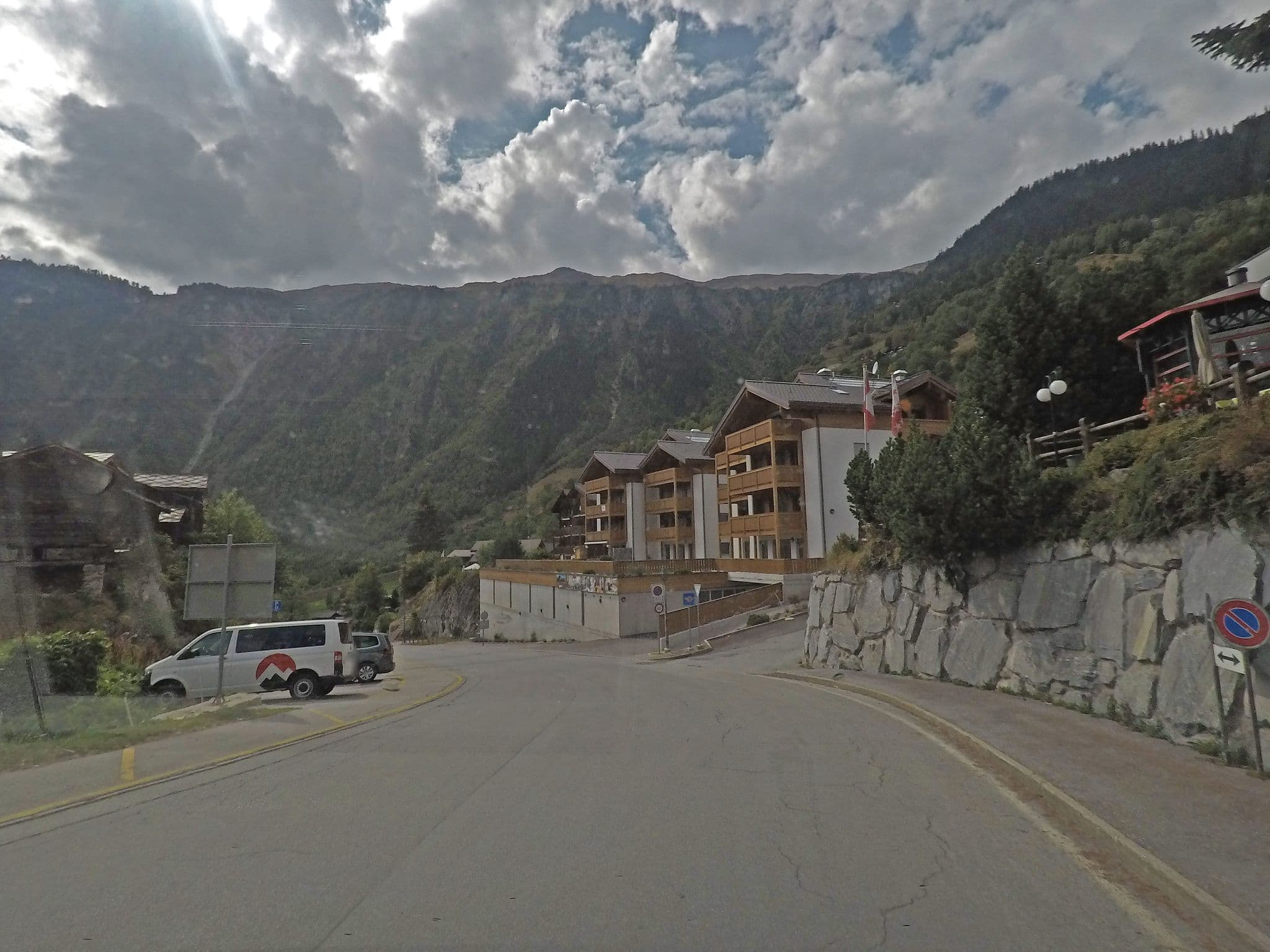 Street view near Blattnerhof, Naters — © canadarunner (CC BY-SA · Mapillary)