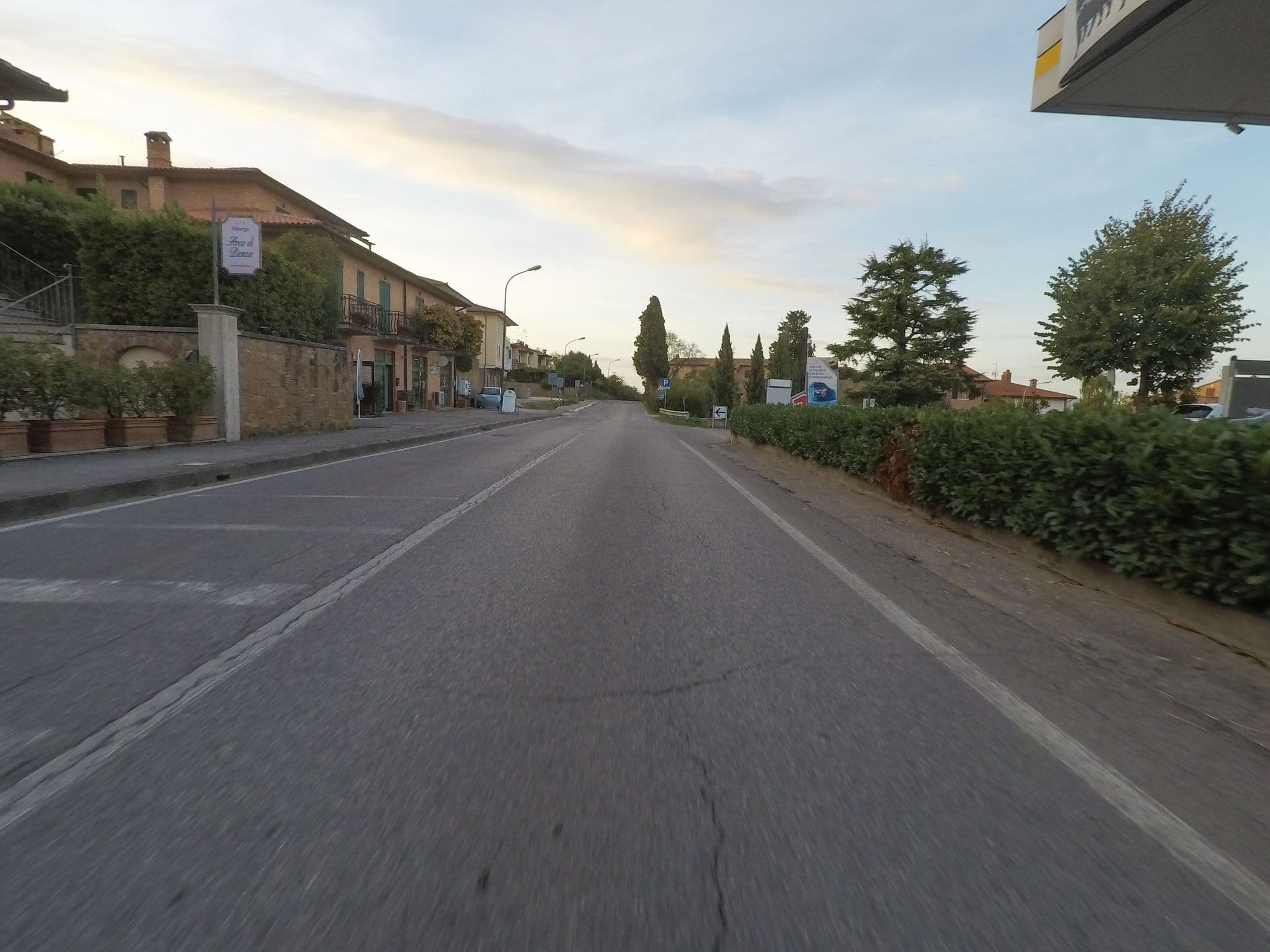 Street view near Hotel Arca di Pienza, Pienza — © esario (CC BY-SA · Mapillary)