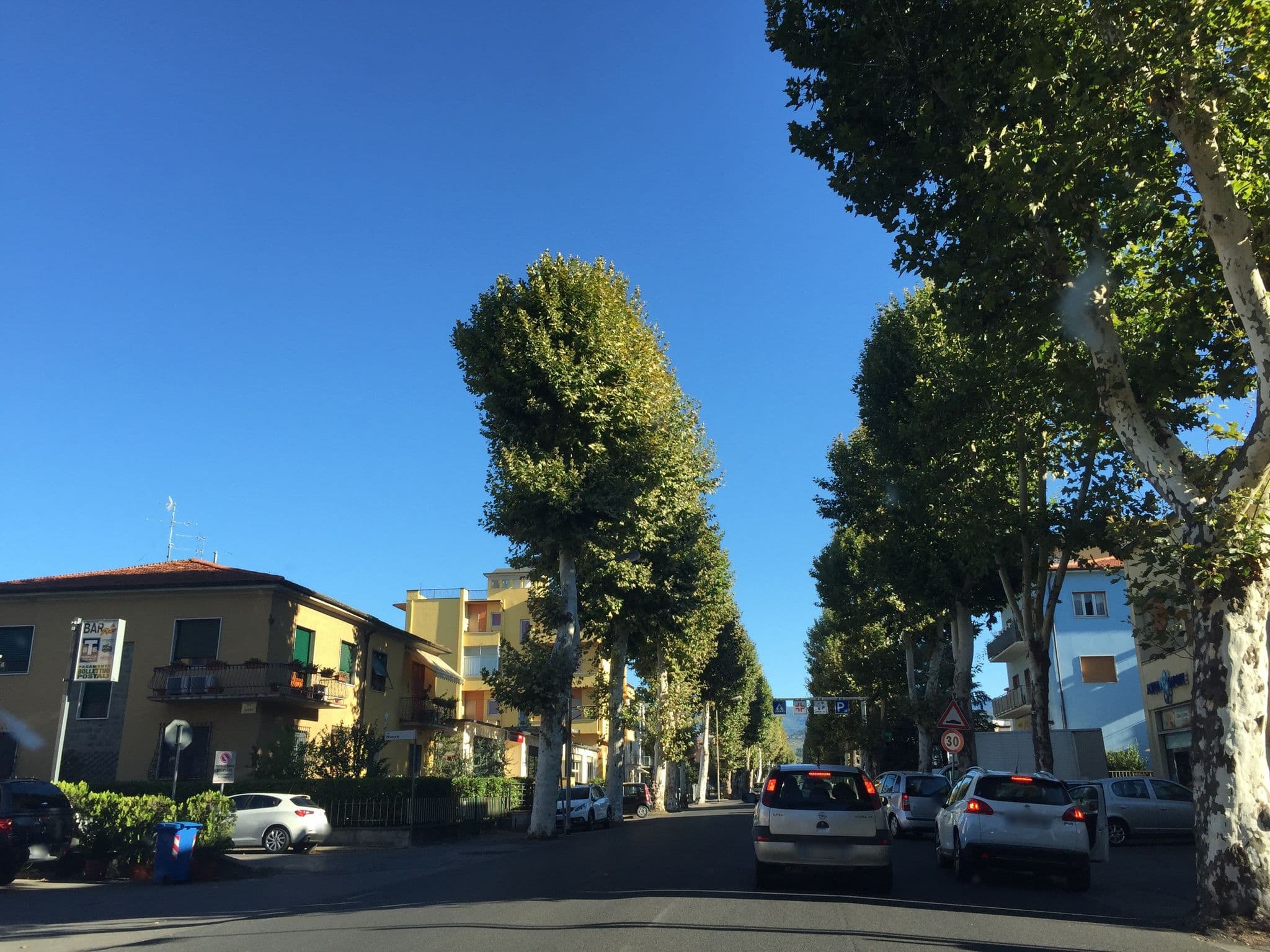 Street view near Albergo Le Rose, Pistoia — © mapillary_service (CC BY-SA · Mapillary)