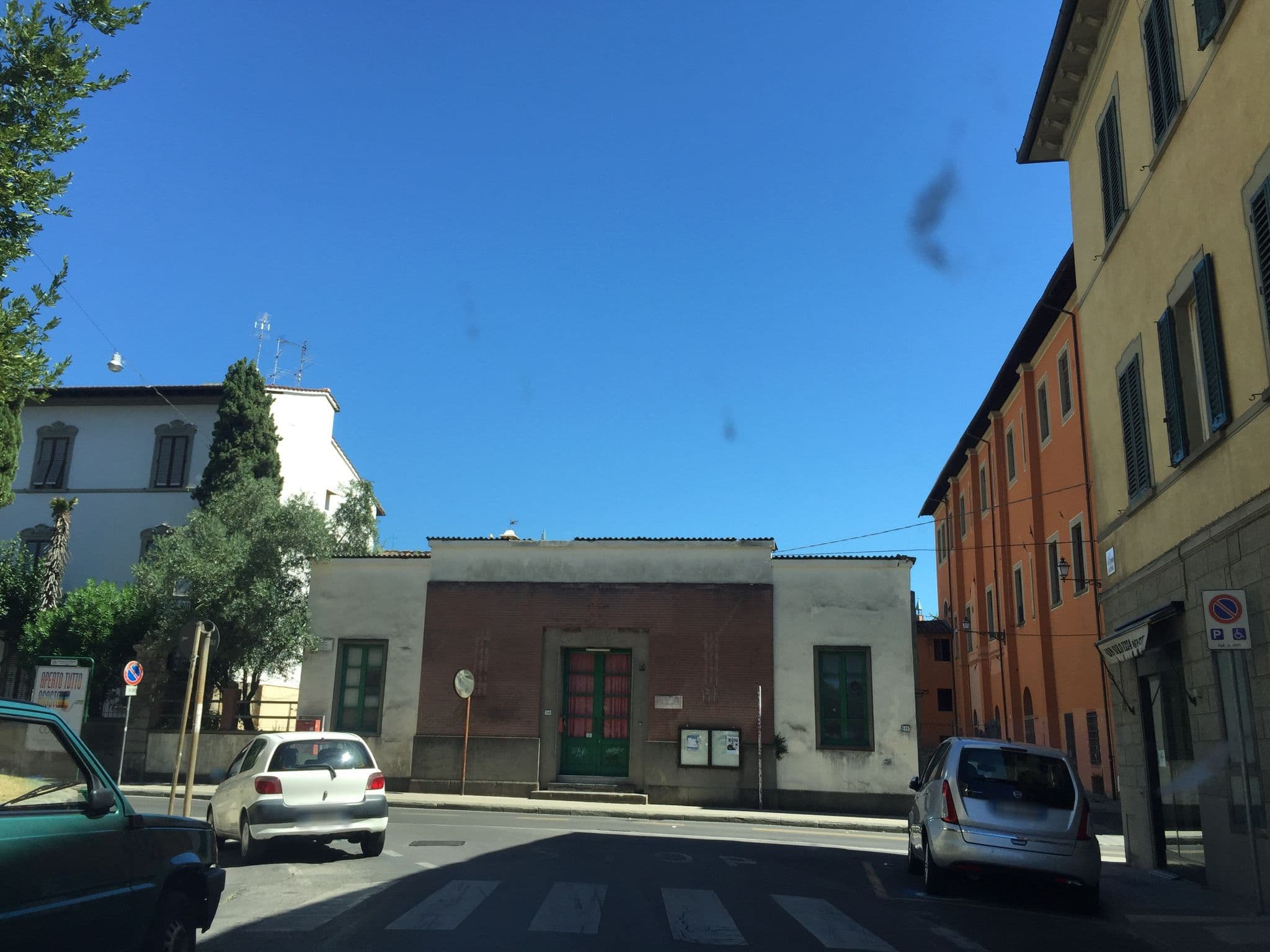 Street view near Antica Dimora Pellegrino guest house in Pistoia, Pistoia — © mapillary_service (CC BY-SA · Mapillary)