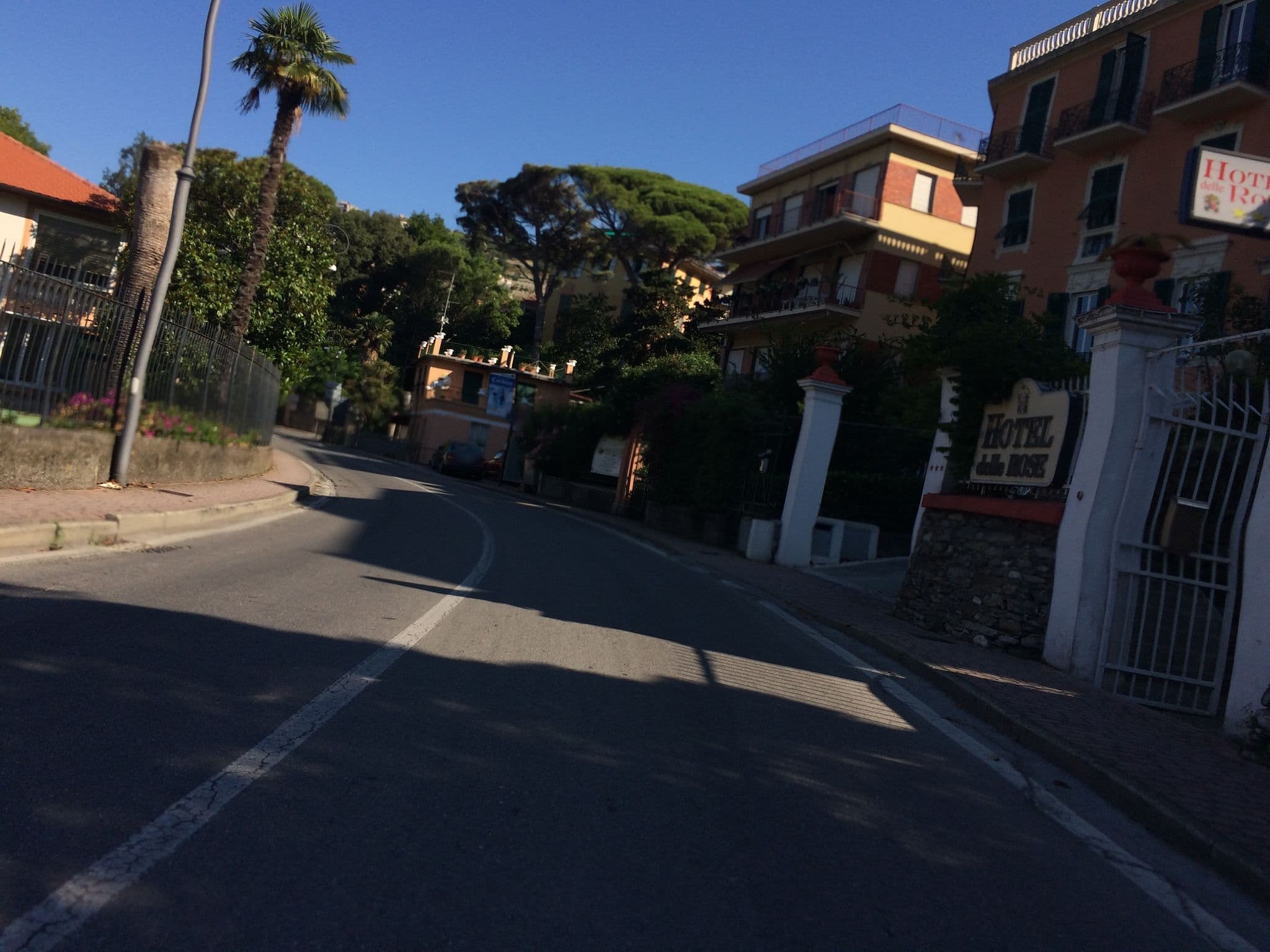 Street view near Hotel delle Rose, Rapallo — © cxc (CC BY-SA · Mapillary)