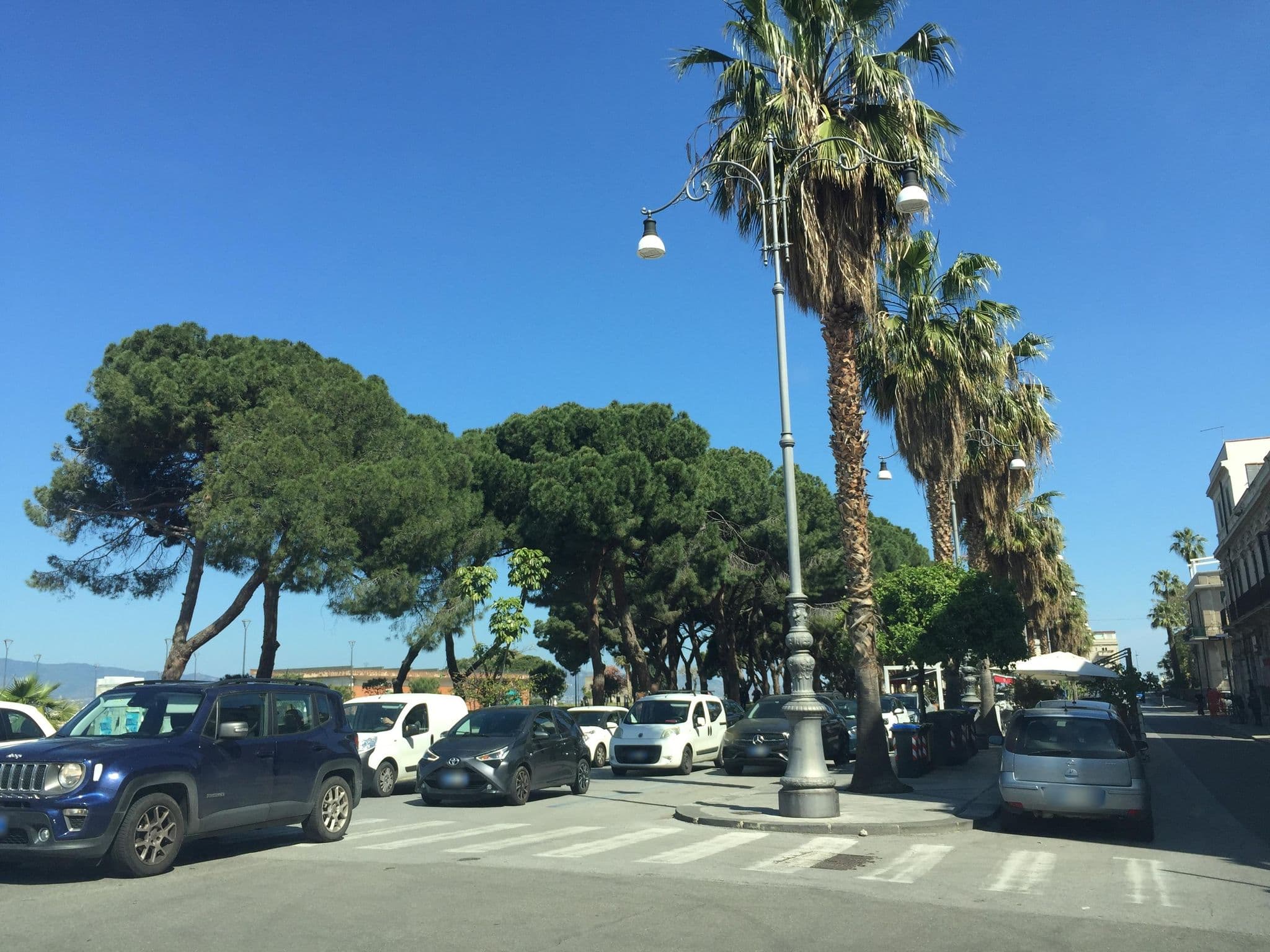 Street view near B&B La Pineta, Reggio Calabria — © igorzo (CC BY-SA · Mapillary)