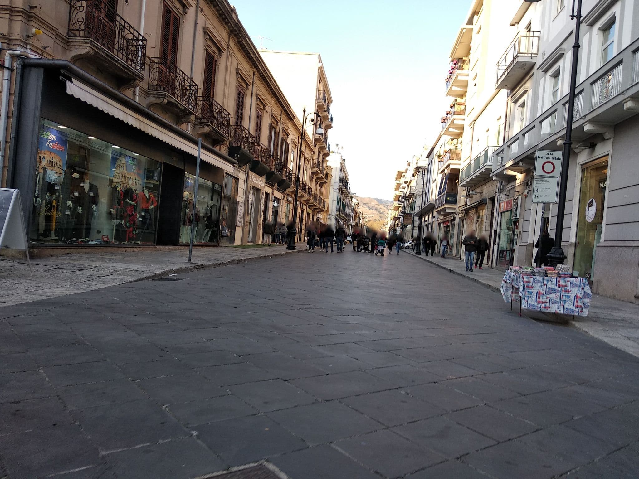 Street view near B&B La Casa di Anna, Reggio Calabria — © mircozorzo (CC BY-SA · Mapillary)