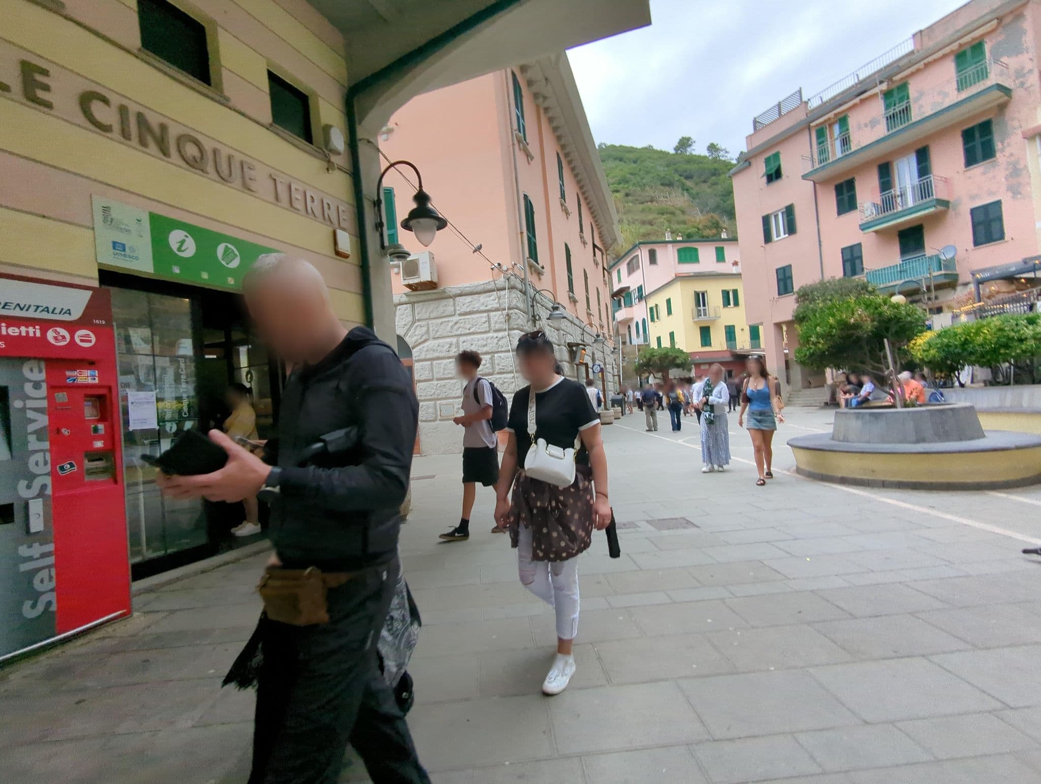 Street view near Cinque Terre Holidays, Riomaggiore — © ente (CC BY-SA · Mapillary)