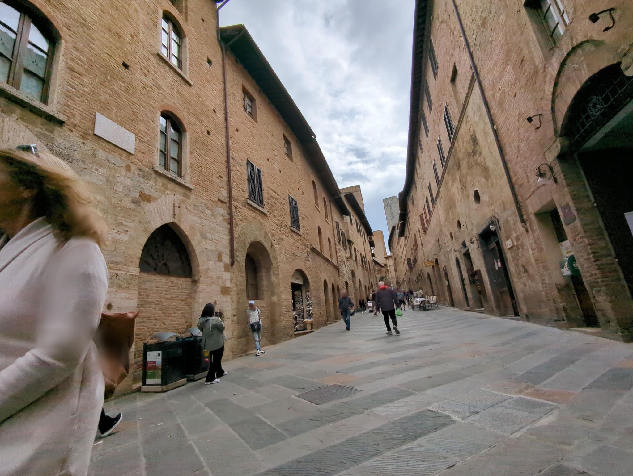 Street view near Casa Torre Margherita Luxury B&B San Gimignano, San Gimignano — © ente (CC BY-SA · Mapillary)