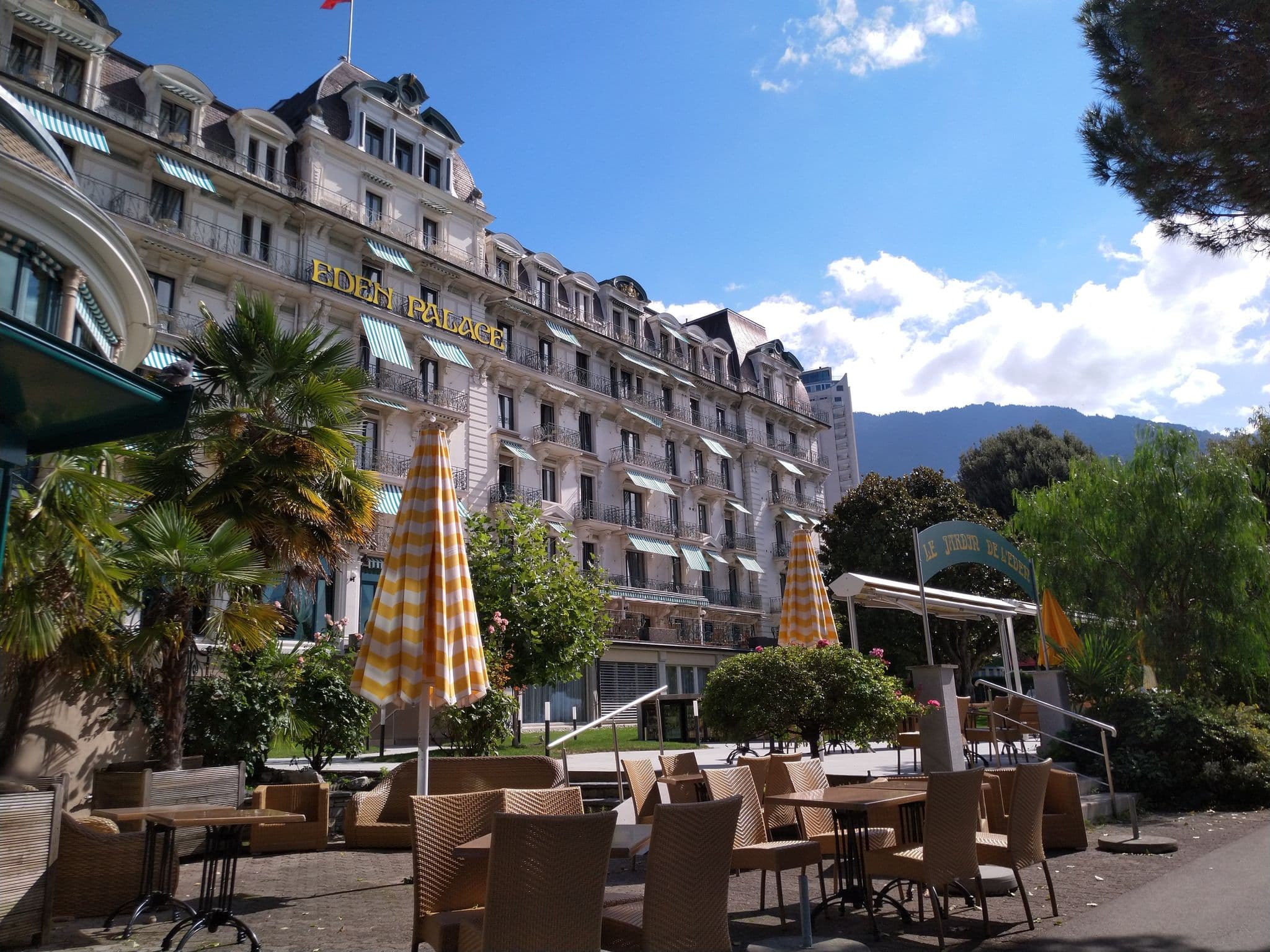 Street view near Eden Palace au Lac, Montreux — © pablopita (CC BY-SA · Mapillary)