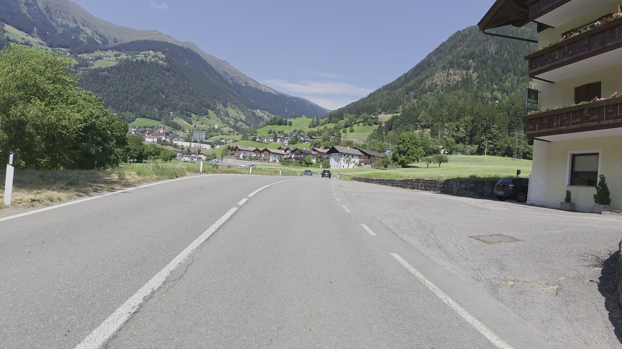 Street view near Hotel Klotz & Panorama, San Leonardo in Passiria — © Guzzi_Franze (CC BY-SA · Mapillary)