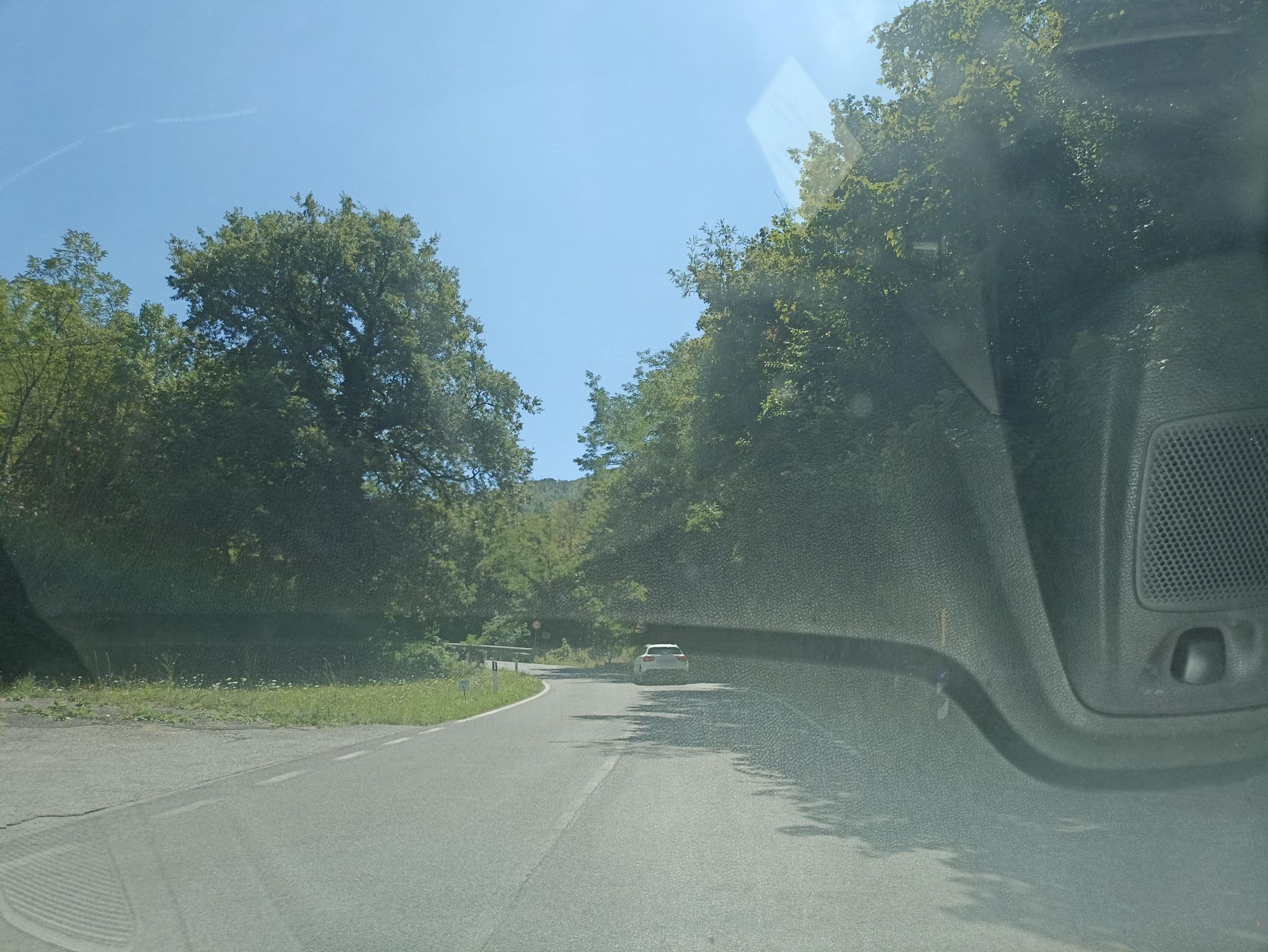 Street view near Oasyhotel, San Marcello Pistoiese — © massic80 (CC BY-SA · Mapillary)