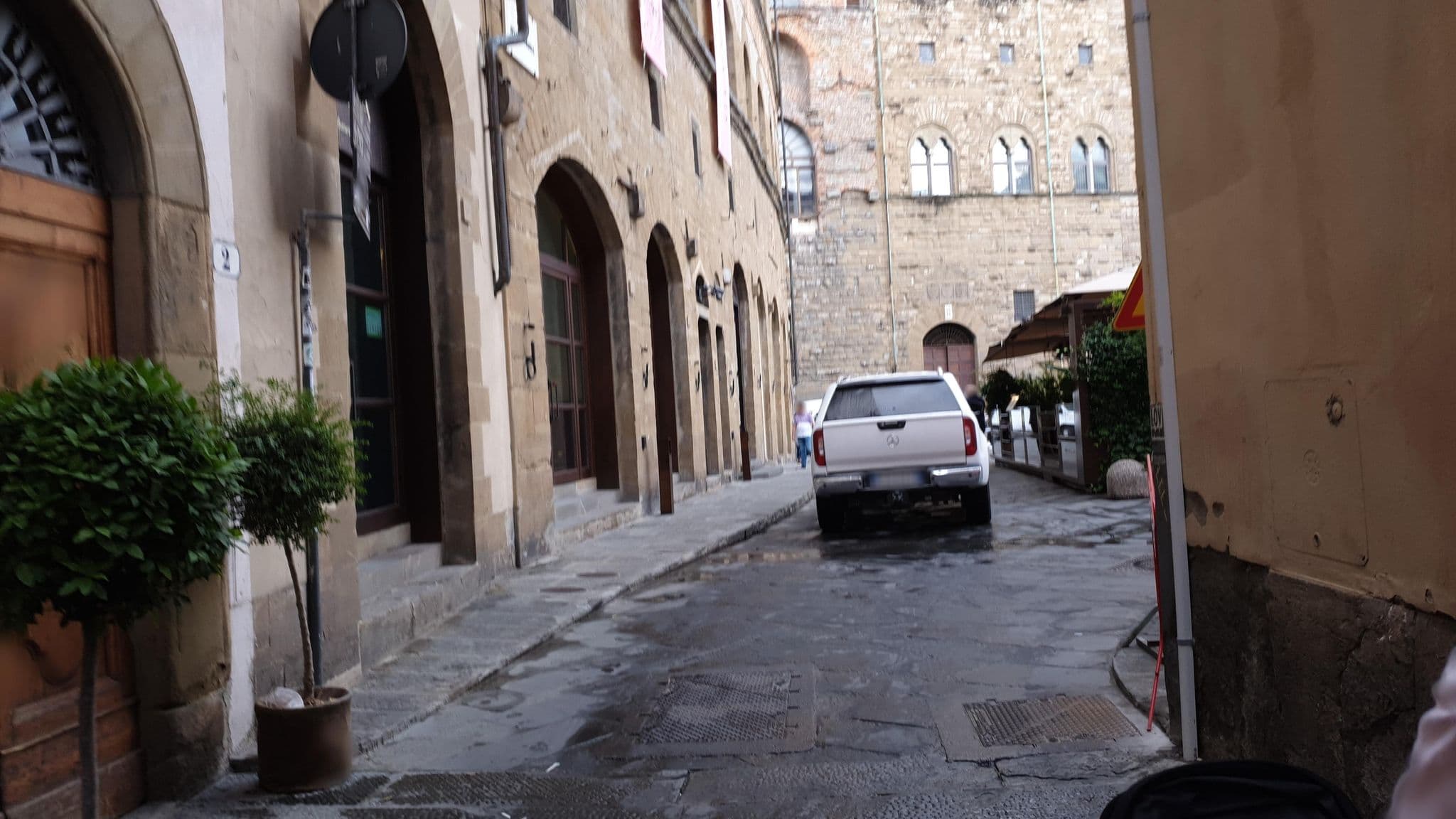 Street view near Boutique Hotel in Piazza della Signoria, Florence