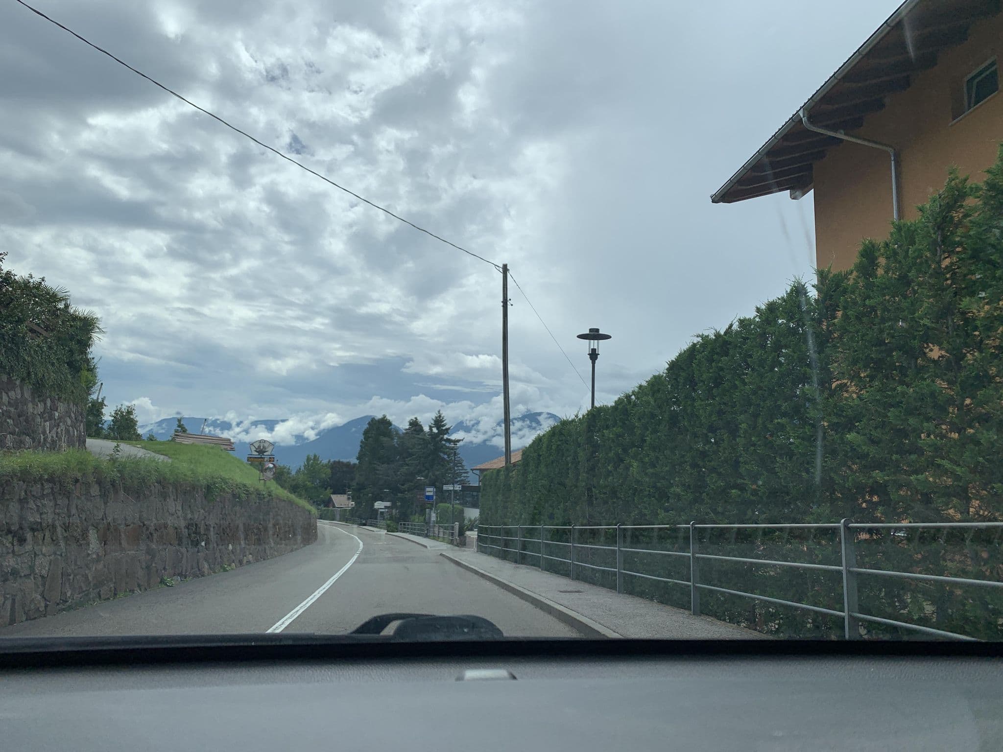 Street view near Astor Hotel Scena, Scena