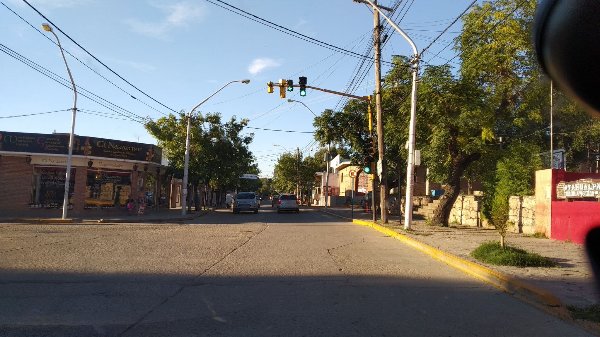 Street view near Hostería Pequeño Cedro Azul, Mina Clavero — © nicfer (CC BY-SA · Mapillary)