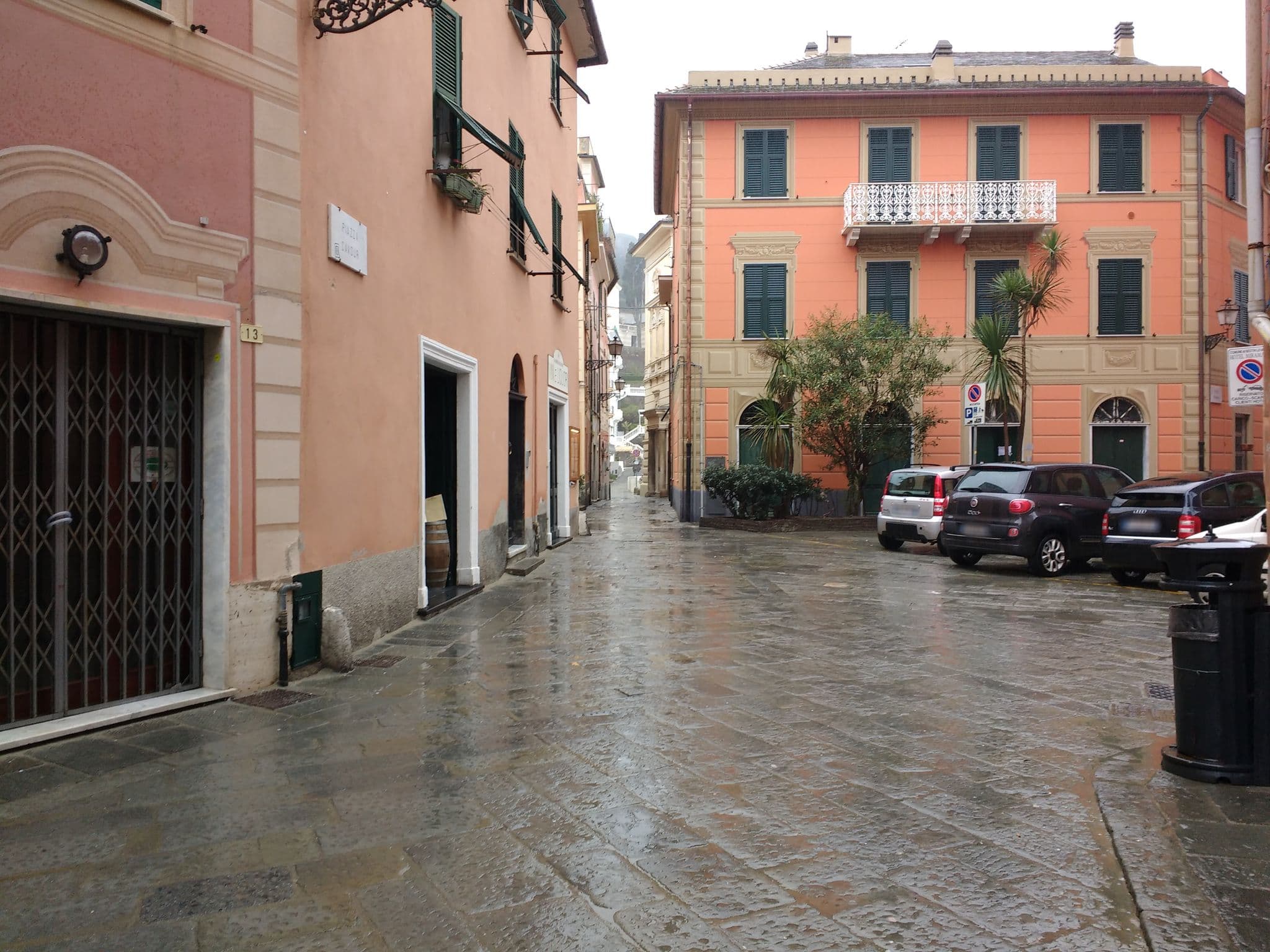 Street view near Hotel Miramare & Spa, Sestri Levante — © riciard77 (CC BY-SA · Mapillary)